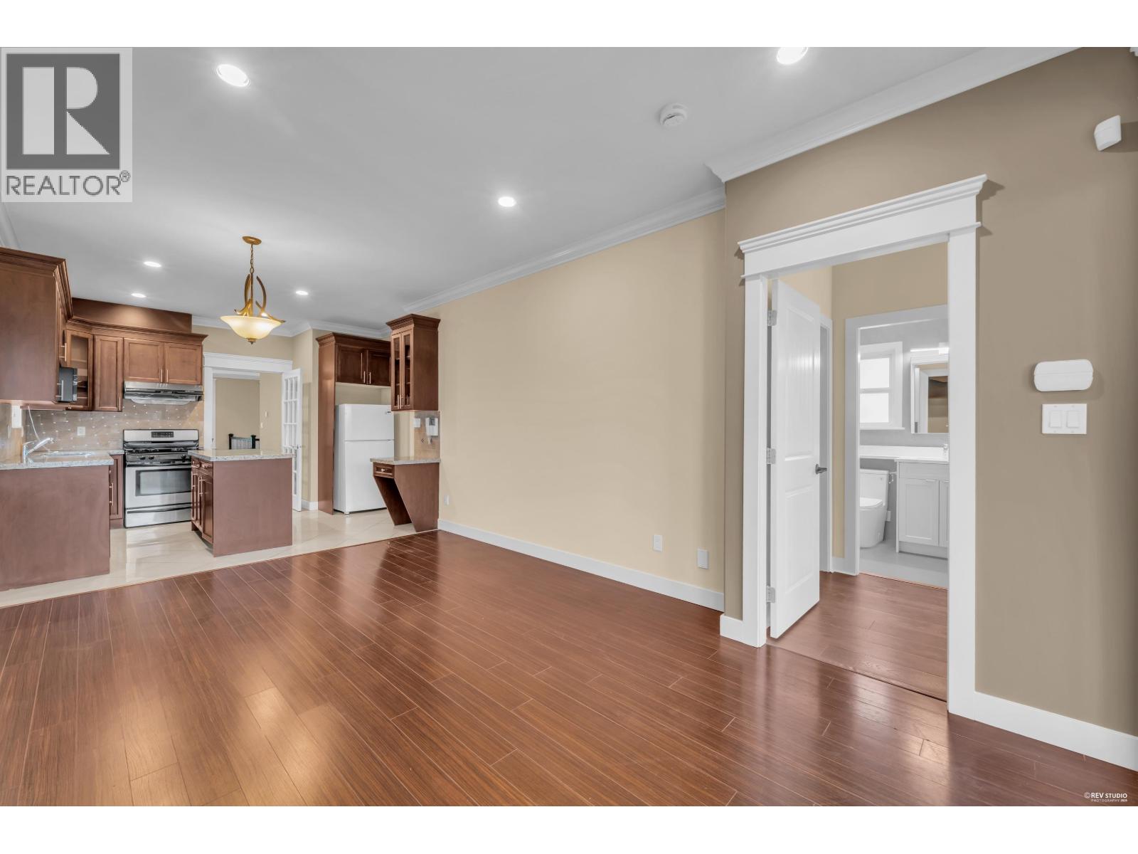 11520 Williams Road Property Photo 3
