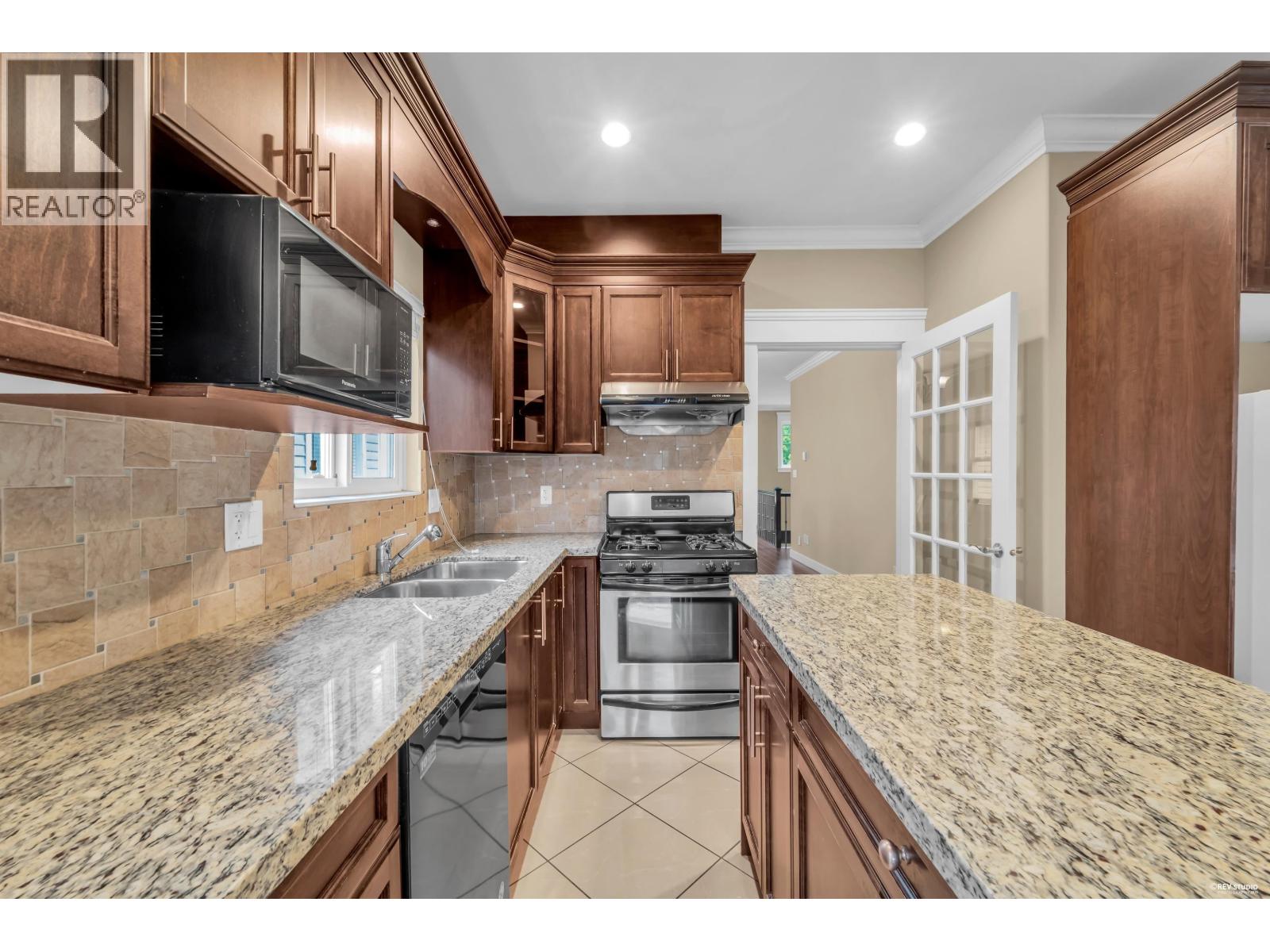 11520 Williams Road Property Photo 7
