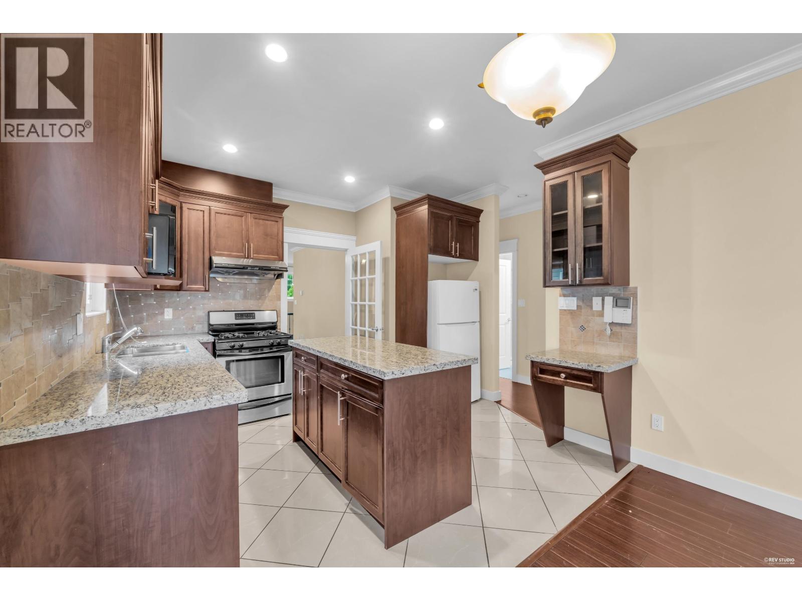 11520 Williams Road Property Photo 8