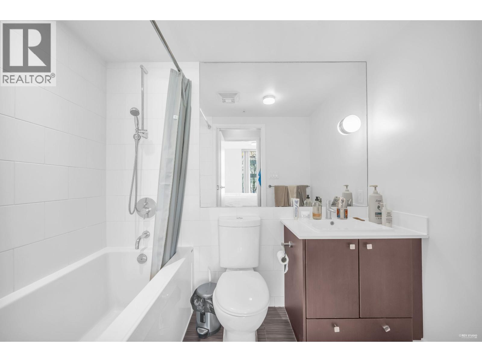 3005 8080 Granville Avenue Property Photo 10