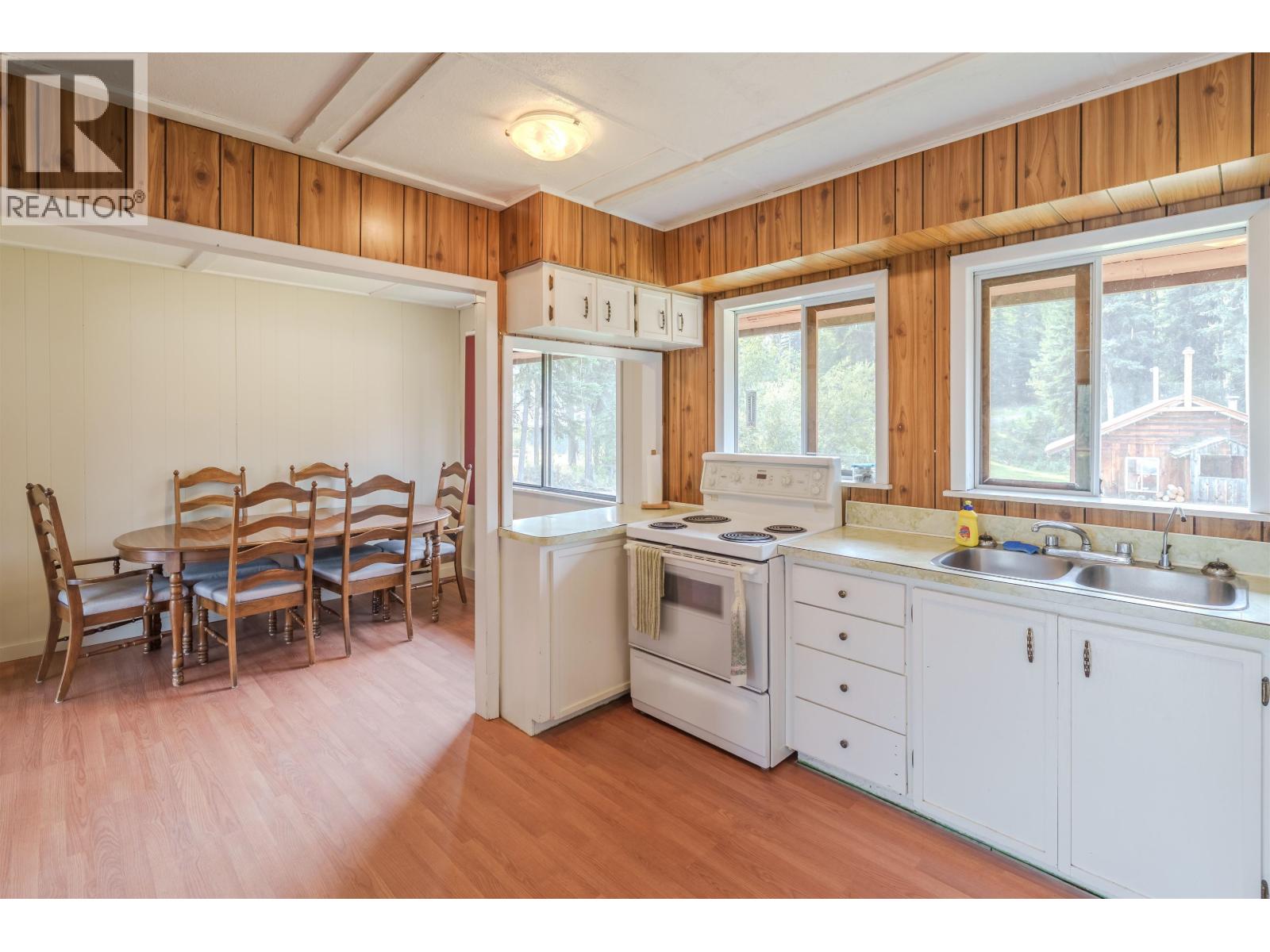 7177 Nath Road Property Photo 9
