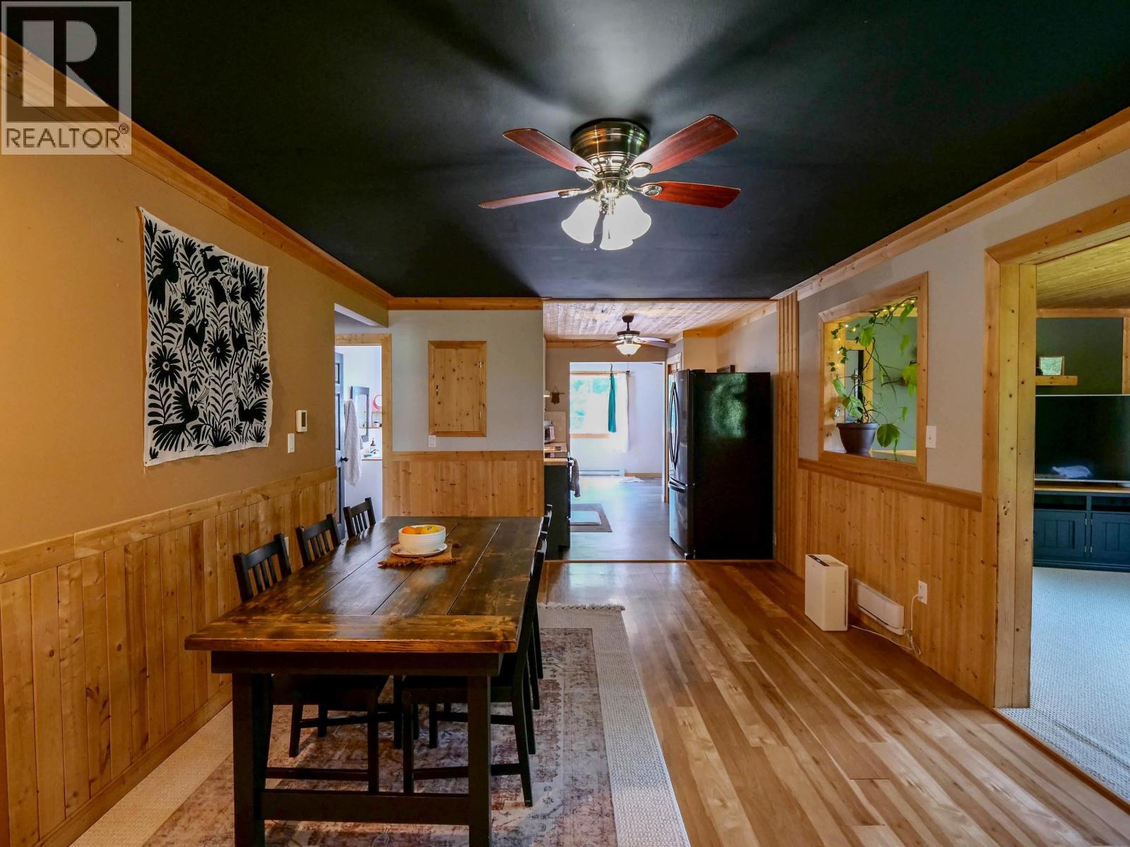3861 Hillcrest Road Property Photo 9
