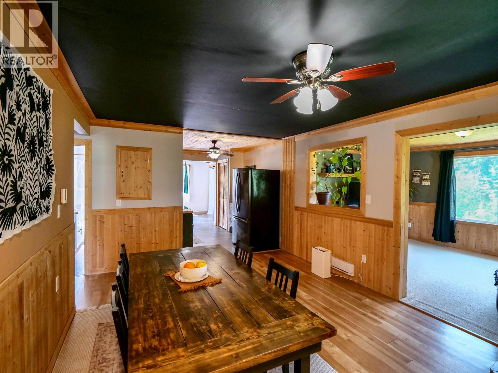 3861 Hillcrest Road Property Photo 12