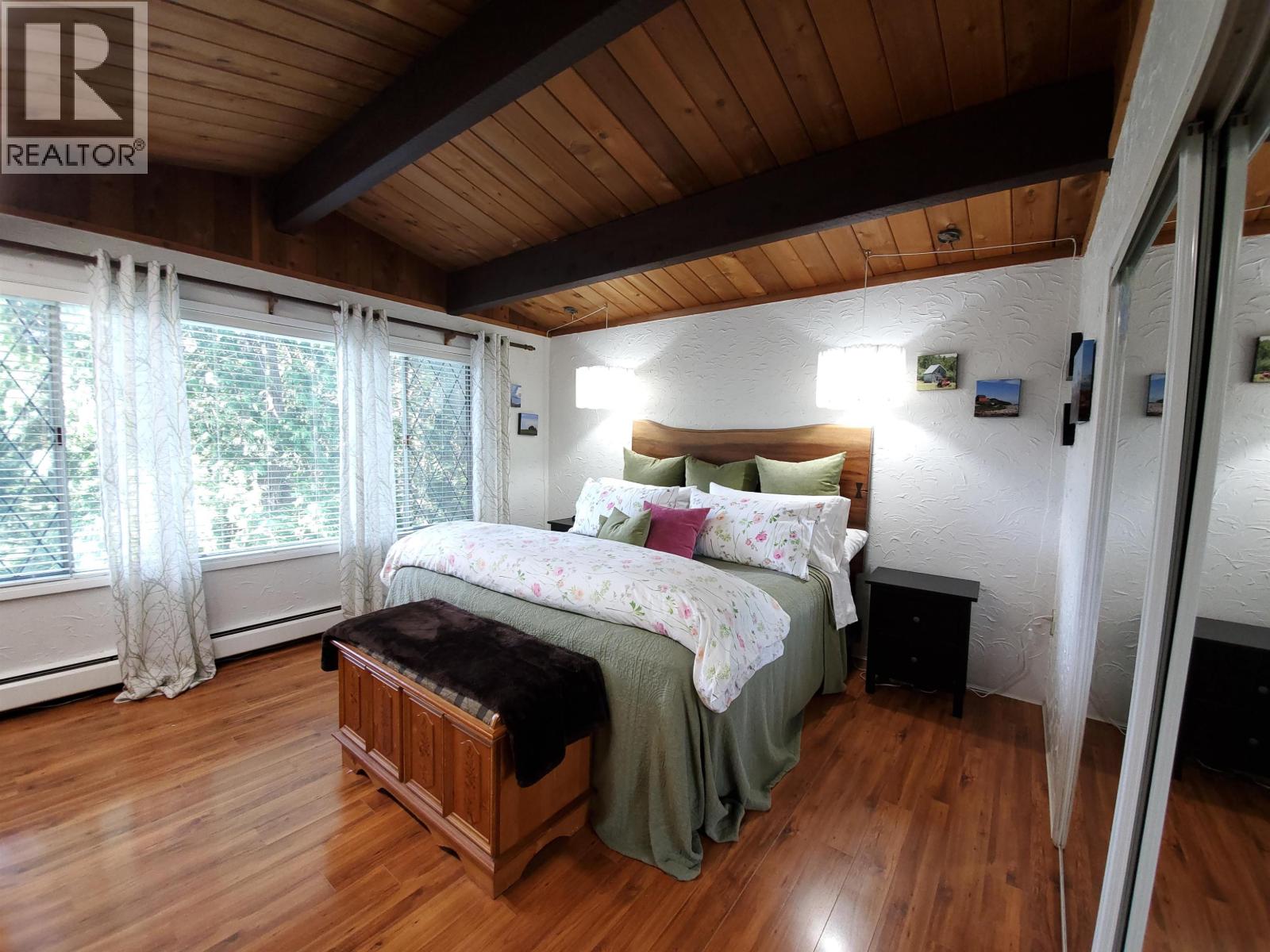 25855 112 Avenue Property Photo 11