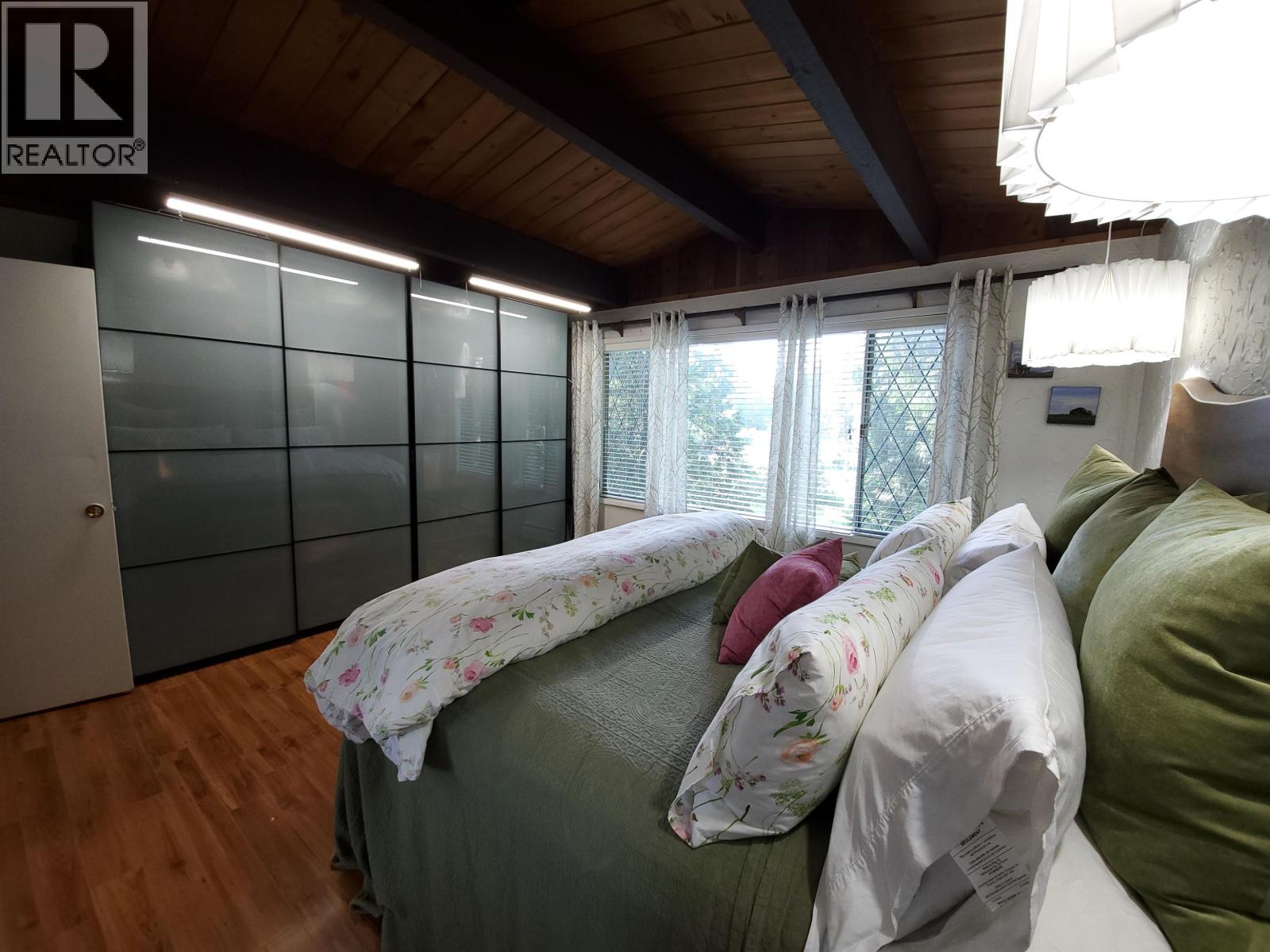 25855 112 Avenue Property Photo 12
