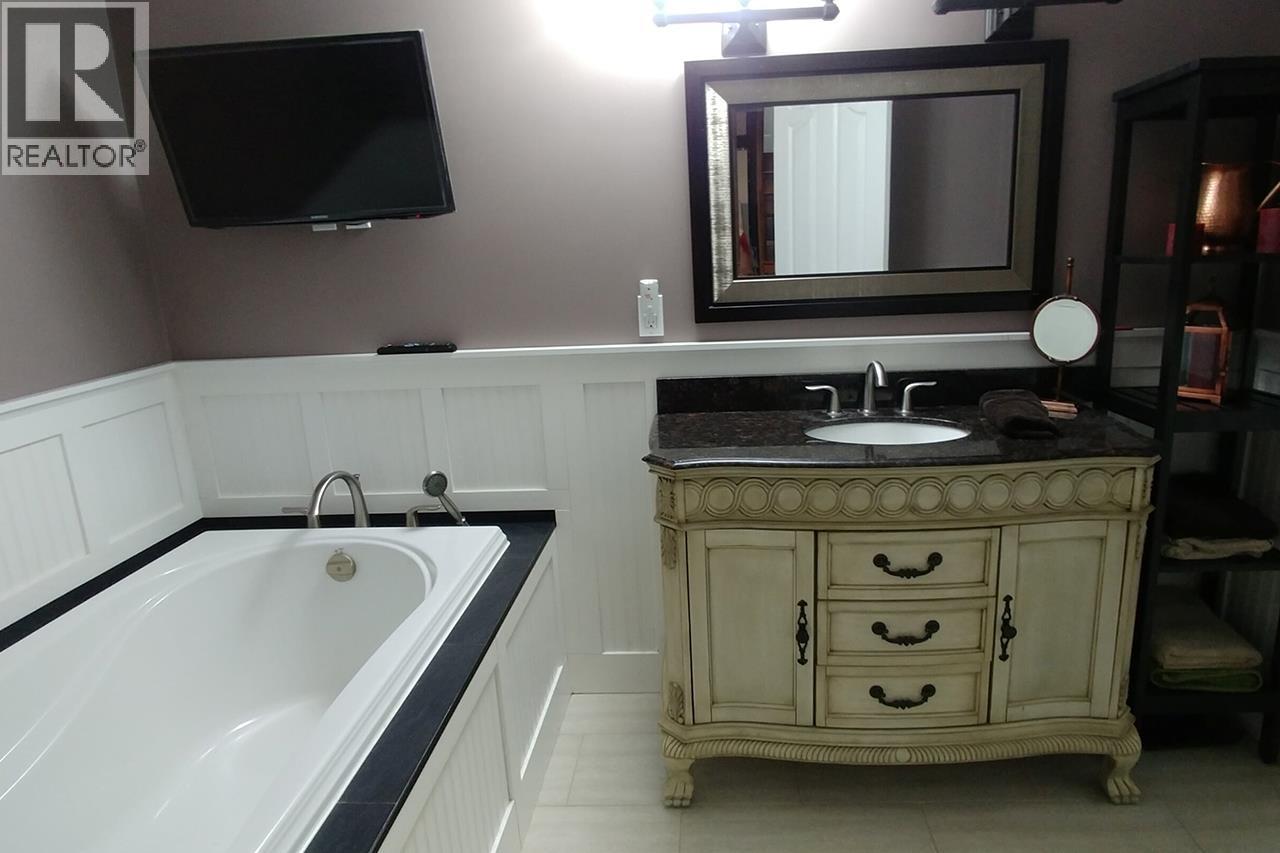 25855 112 Avenue Property Photo 13