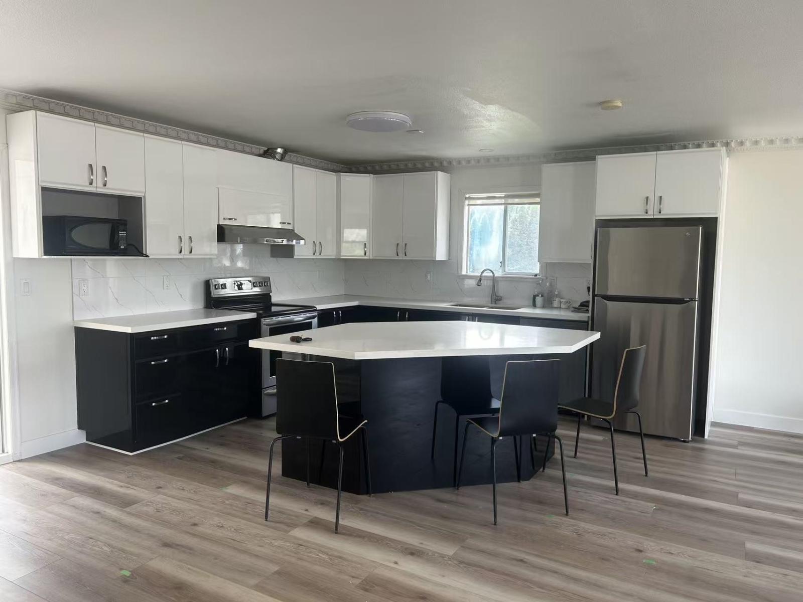 87xx 151 Street Property Photo 2