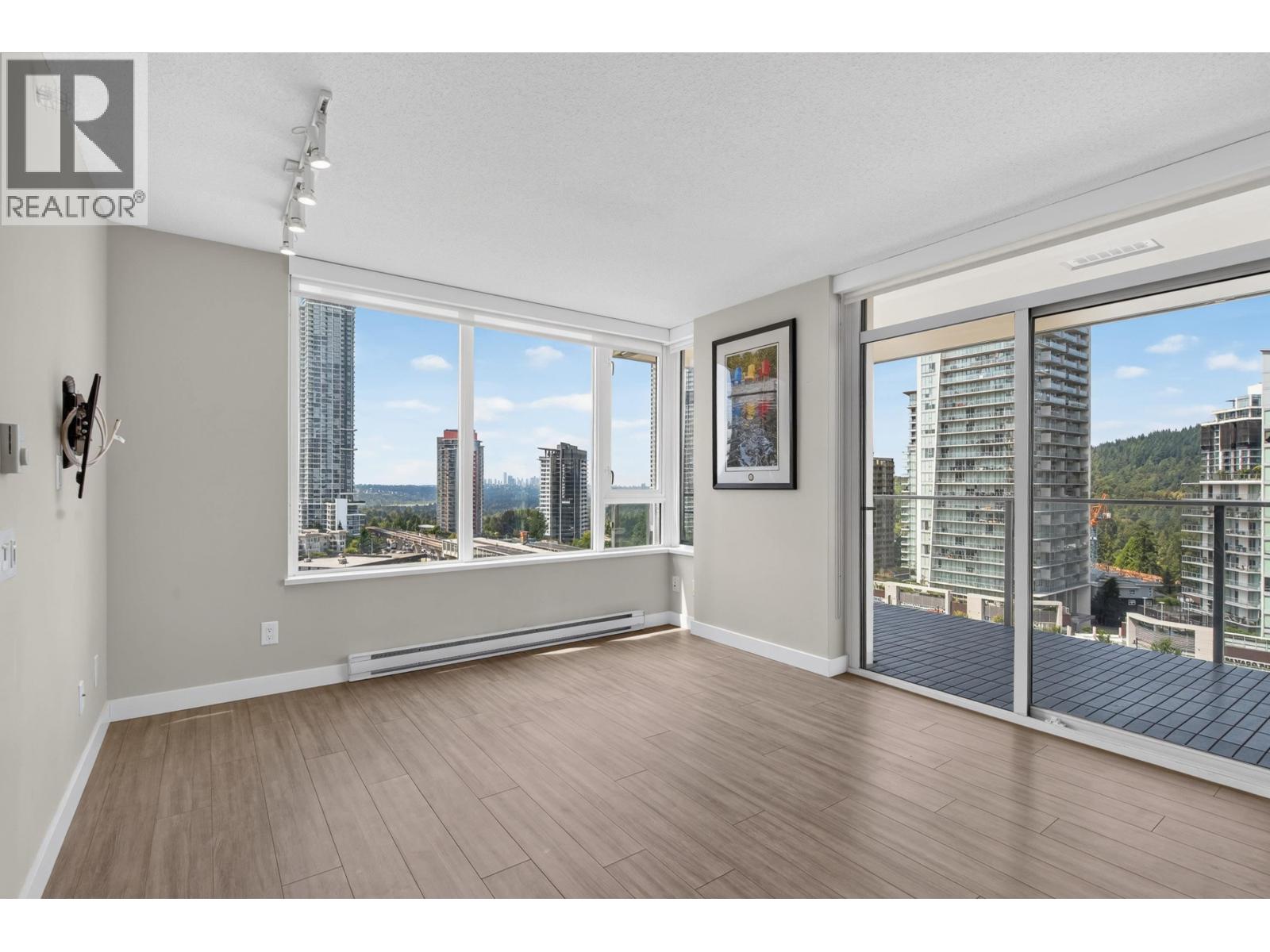 1402 570 Emerson Street Property Photo 8