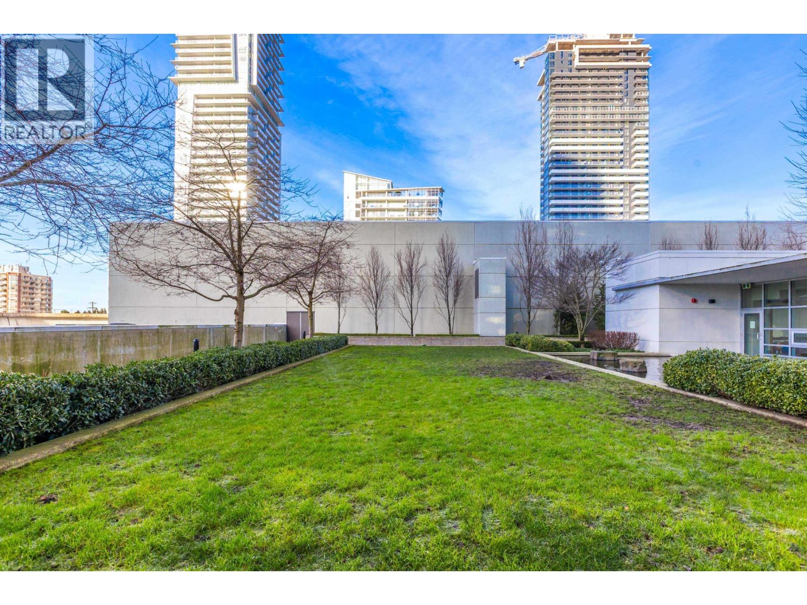 1402 570 Emerson Street Property Photo 25