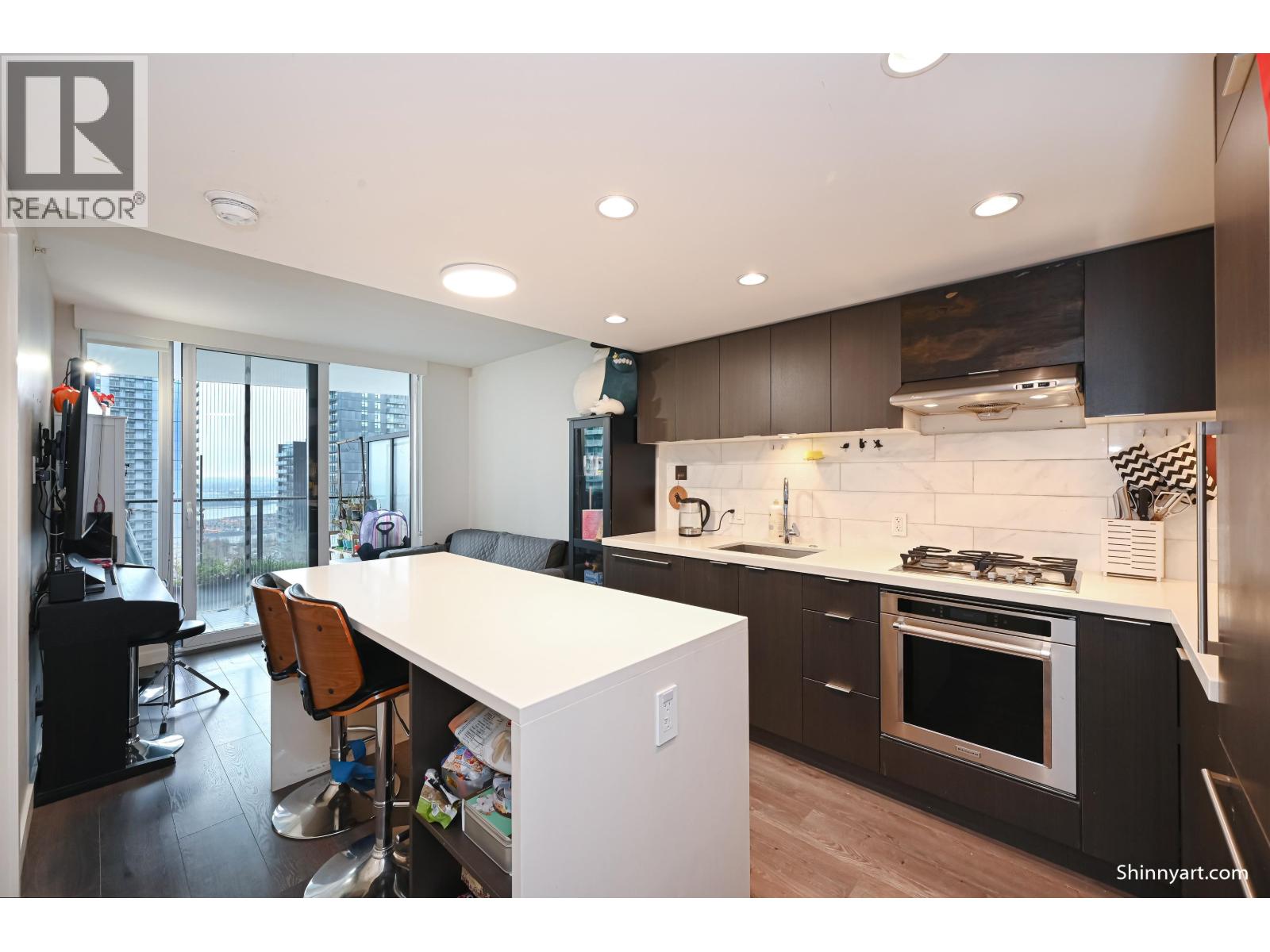 1409 8189 Cambie Street Property Photo 14