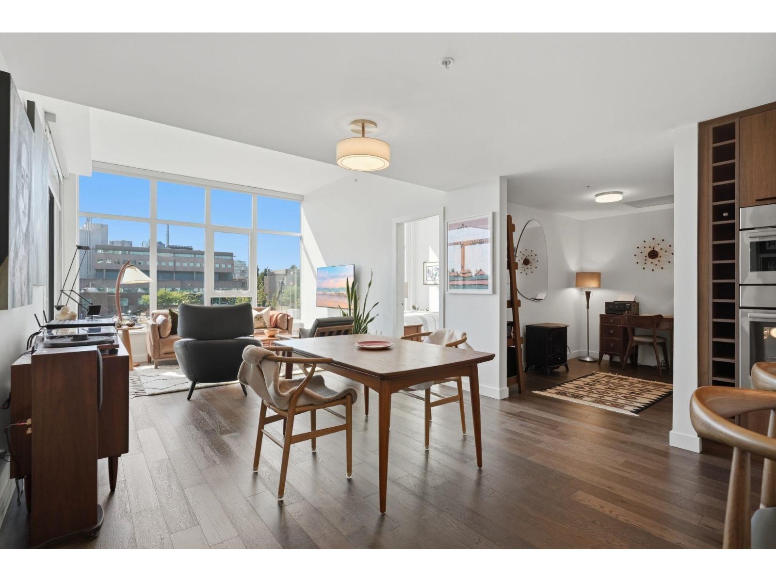 416 1526 Finlay Street Property Photo 8