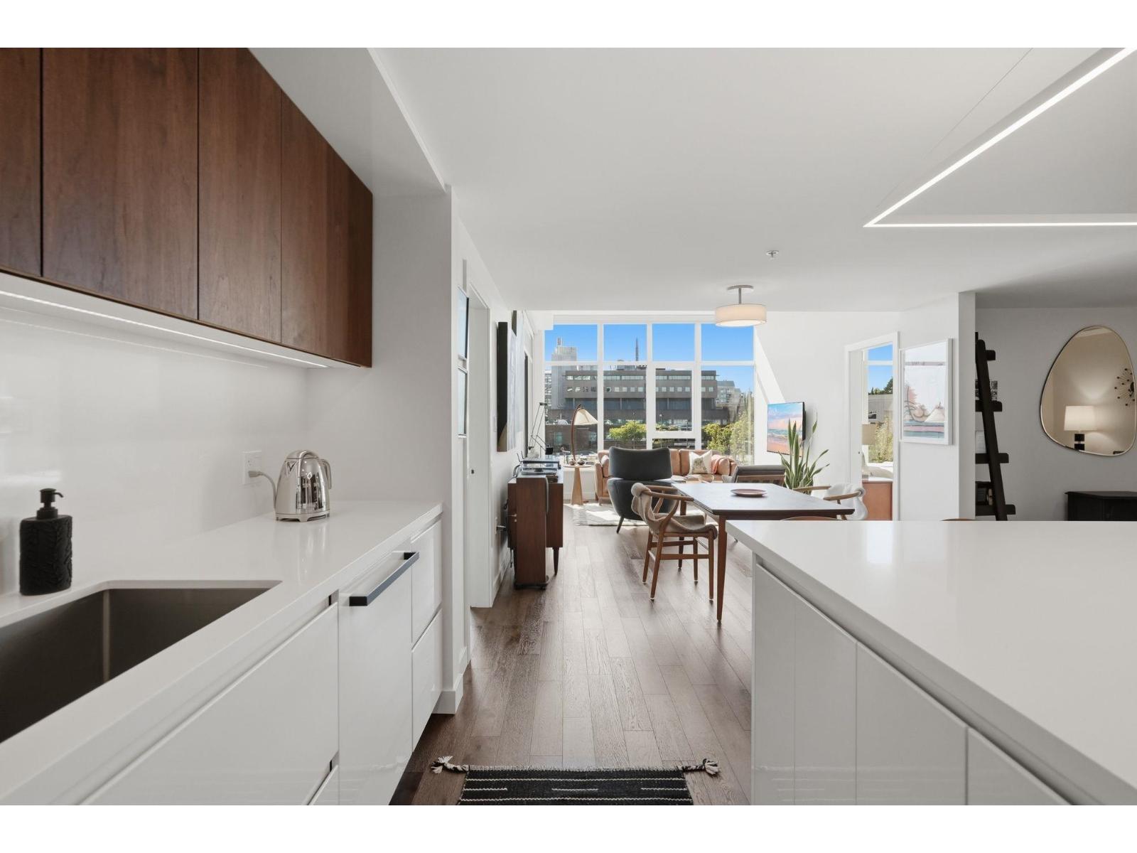 416 1526 Finlay Street Property Photo 16