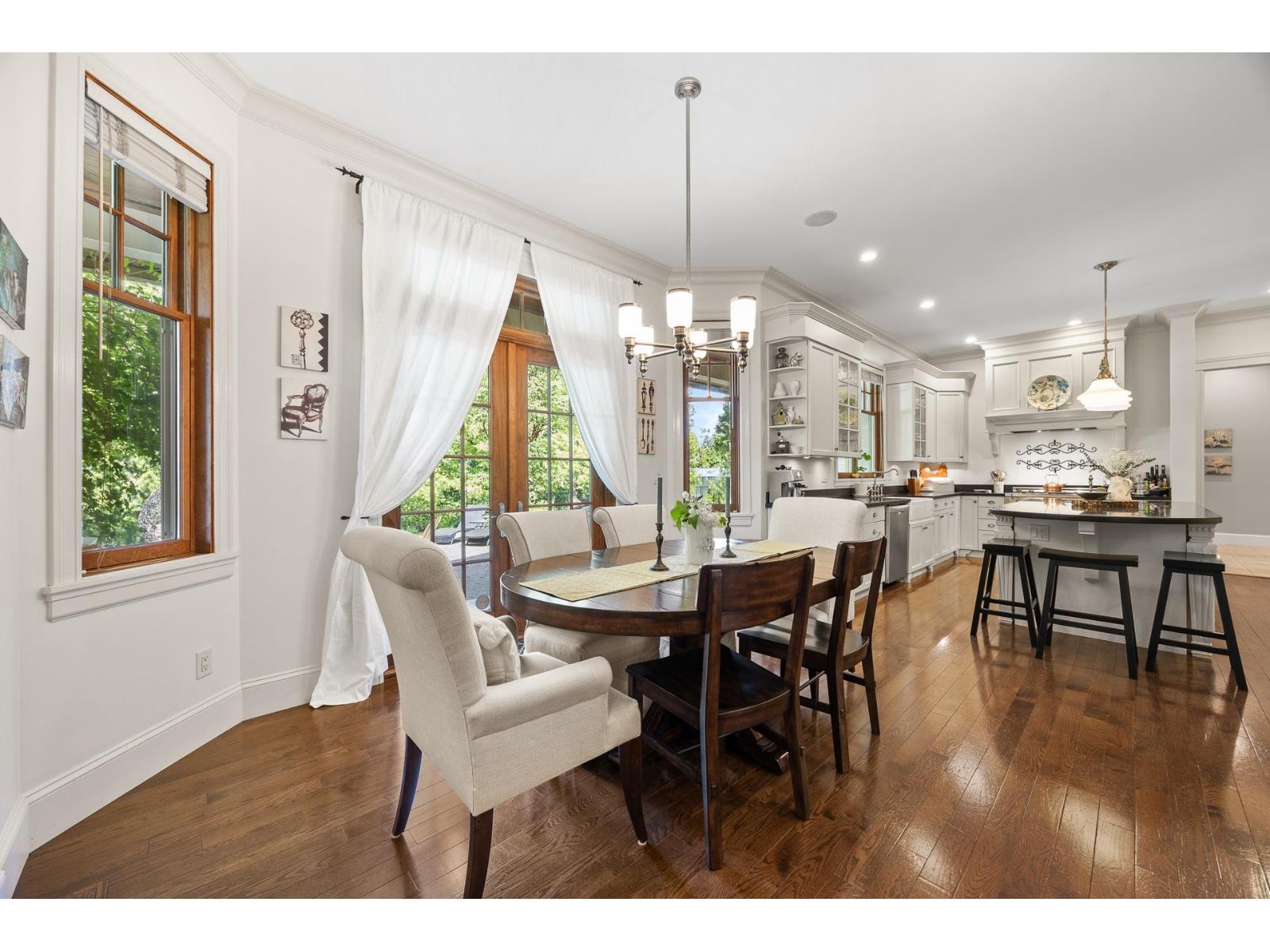 16211 29 Avenue Property Photo 12