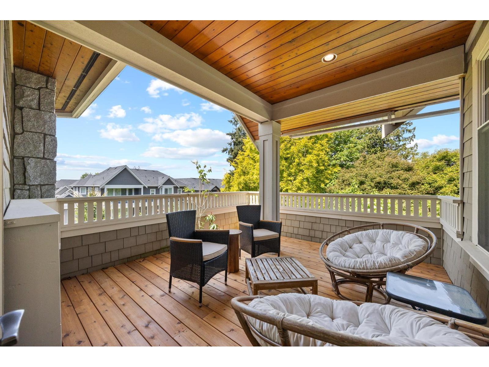 16211 29 Avenue Property Photo 23