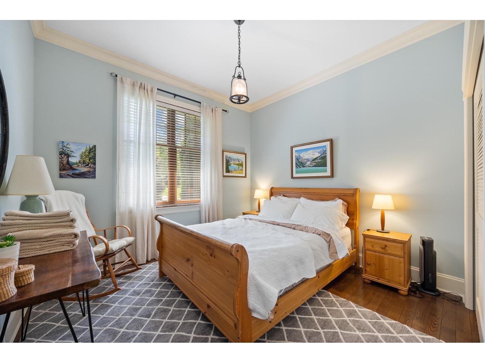 16211 29 Avenue Property Photo 25