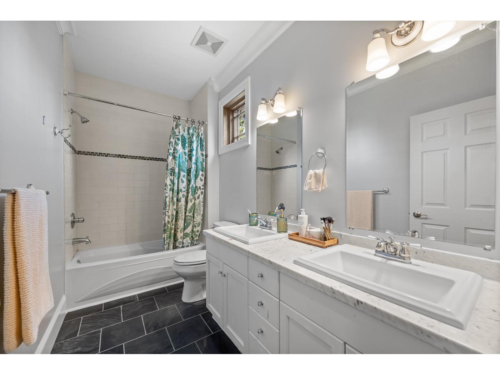 16211 29 Avenue Property Photo 27