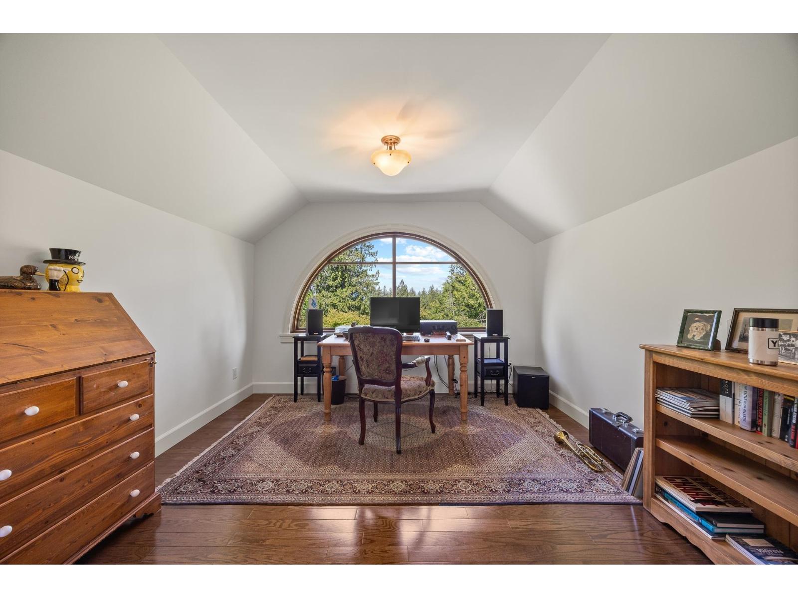 16211 29 Avenue Property Photo 28