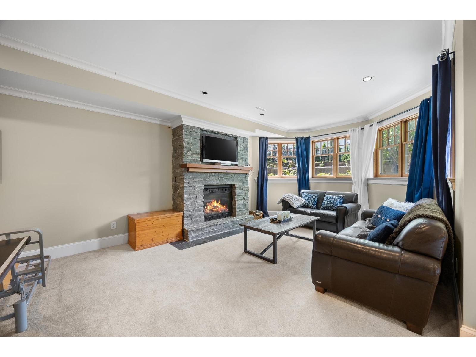 16211 29 Avenue Property Photo 30