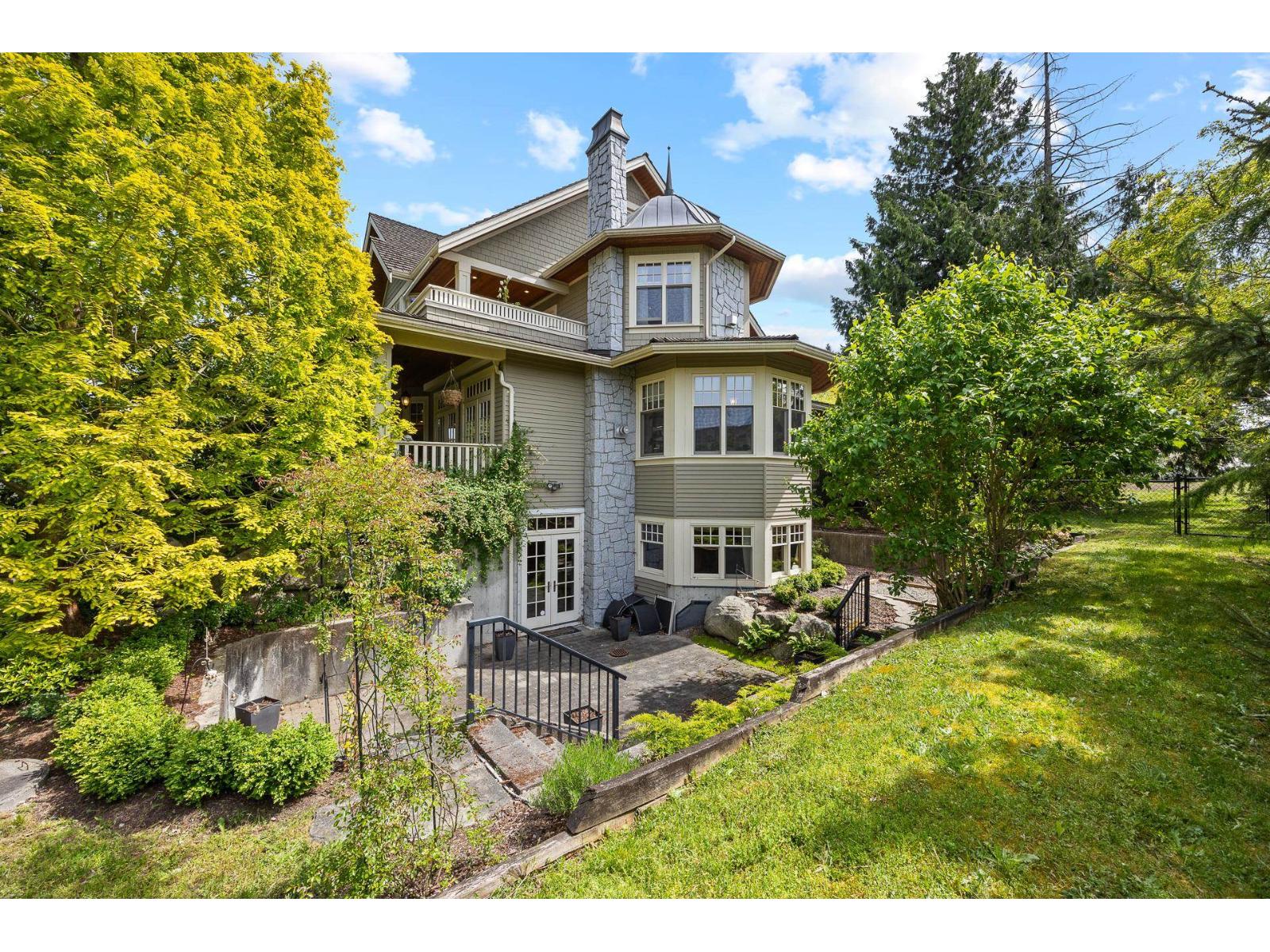 16211 29 Avenue Property Photo 32