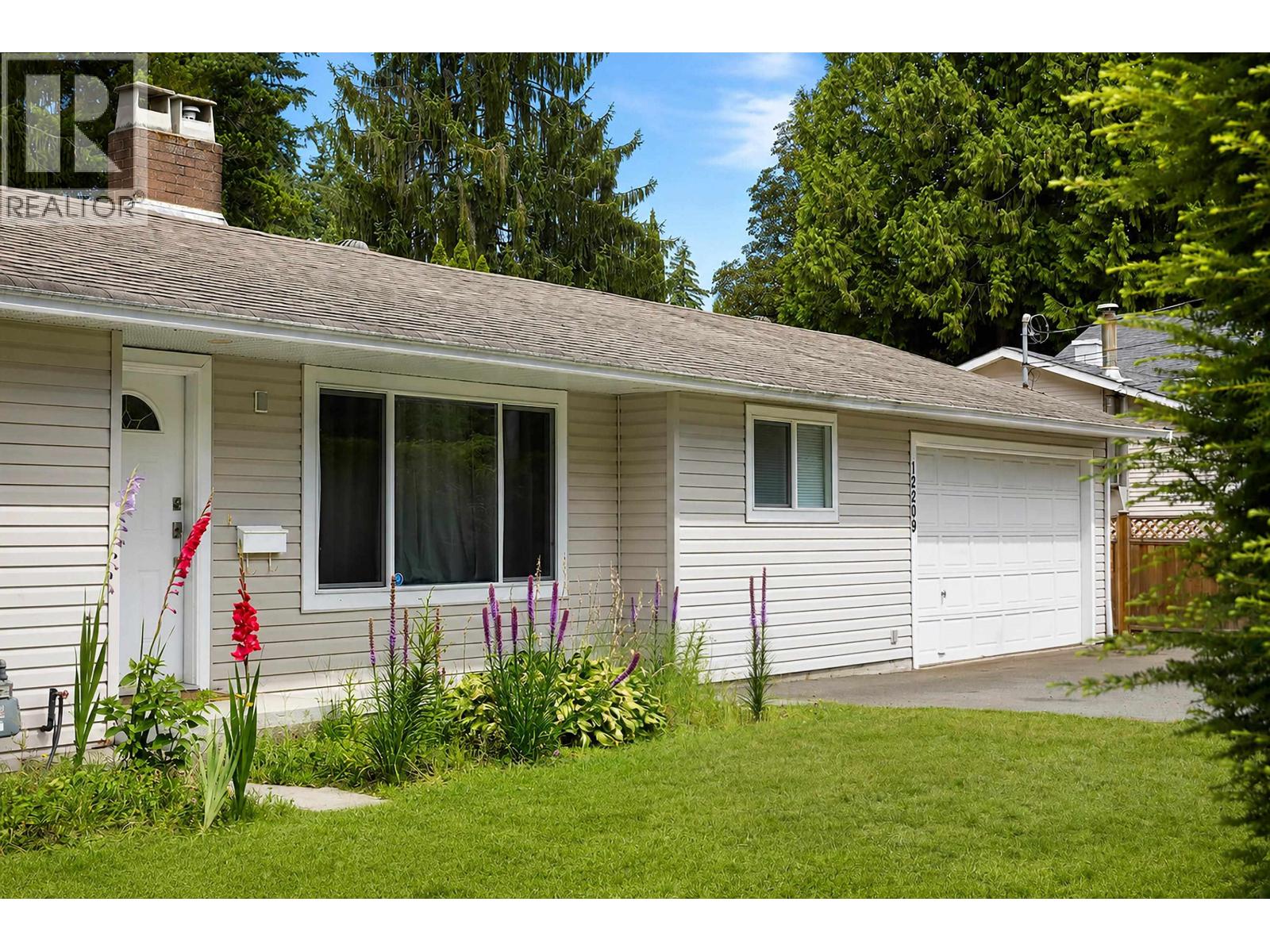12209 Skillen Street Property Photo 2