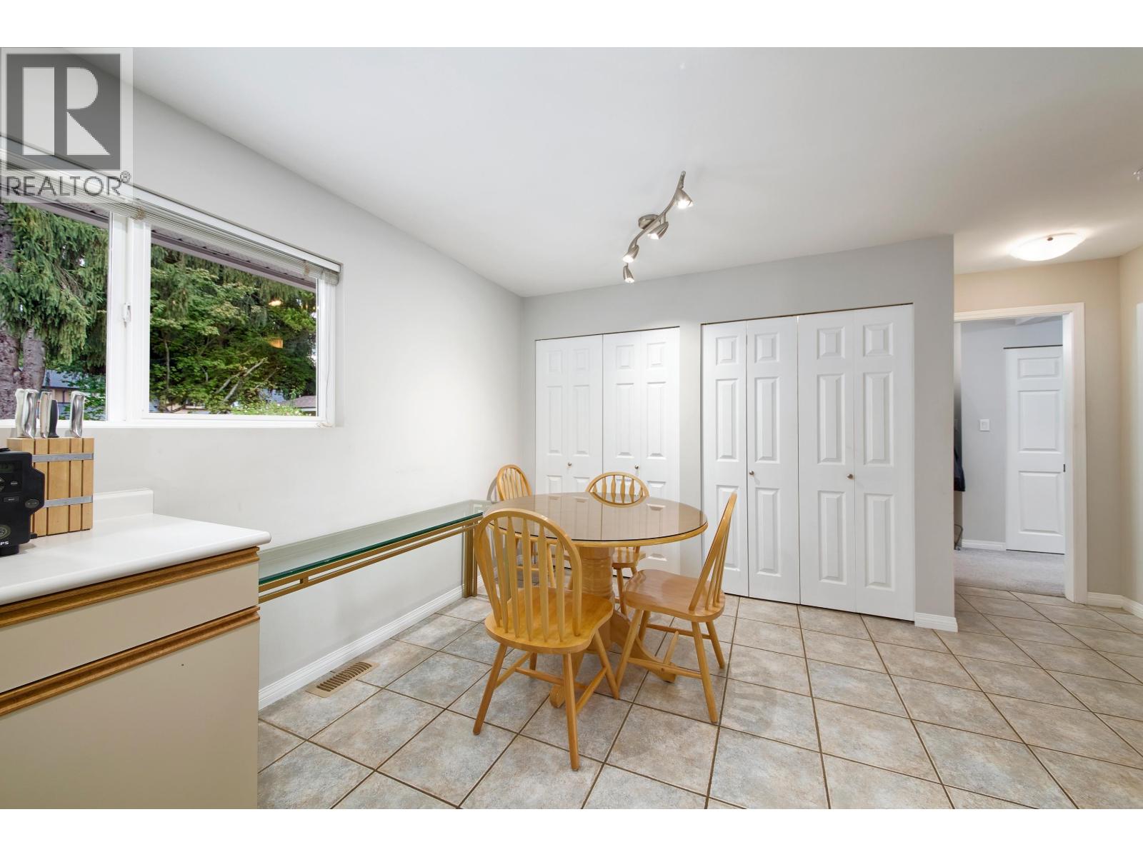 12209 Skillen Street Property Photo 11