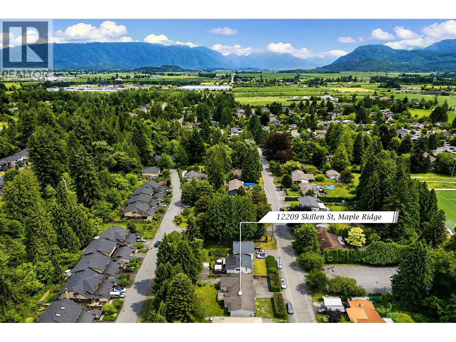 12209 Skillen Street Property Photo 32