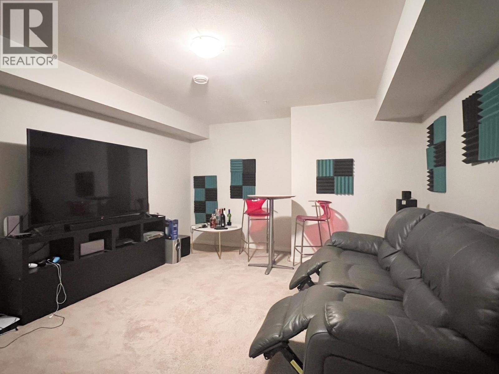 11222 243b Street Property Photo 27