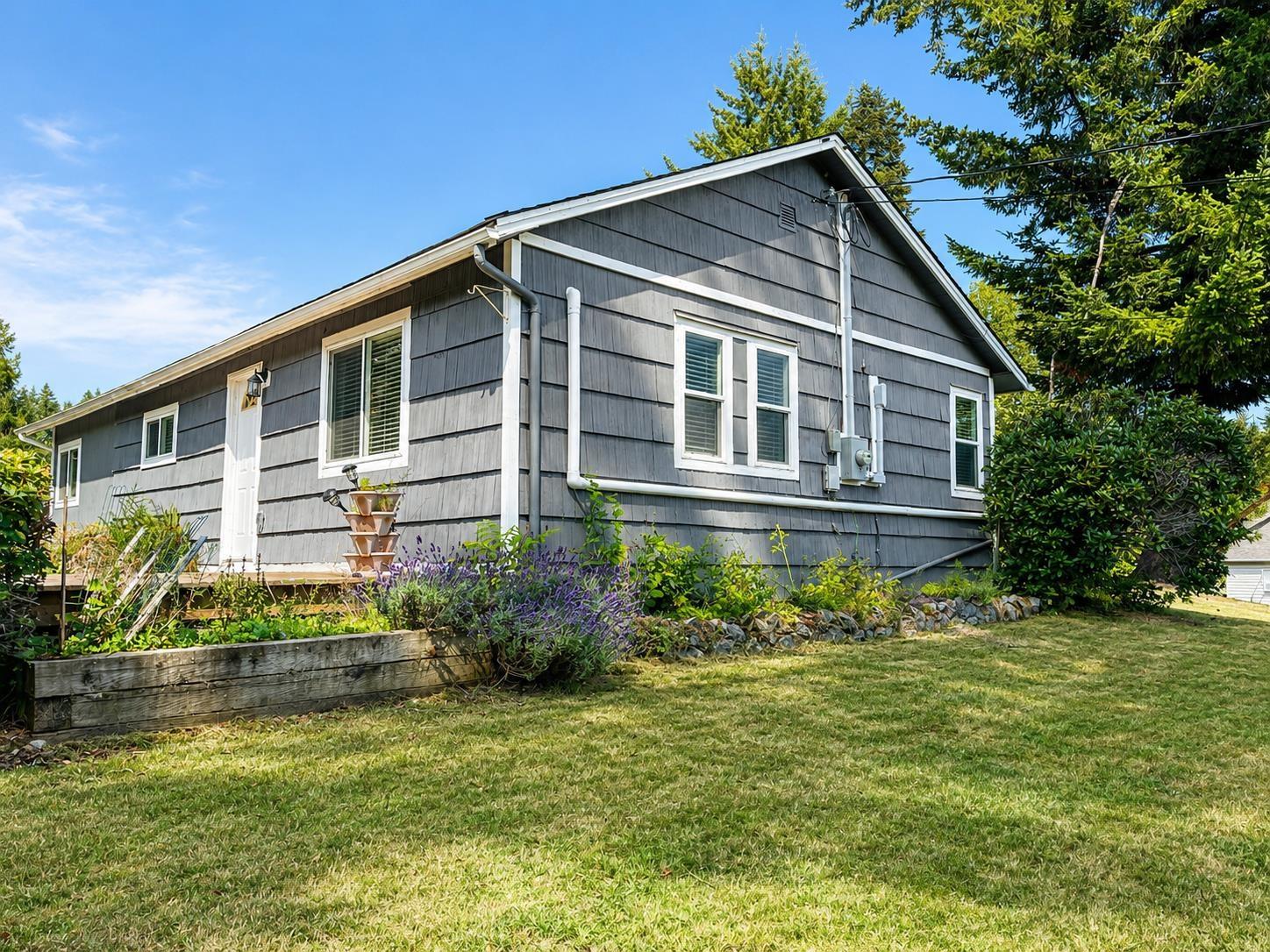 33625 Ferndale Avenue Property Photo 4