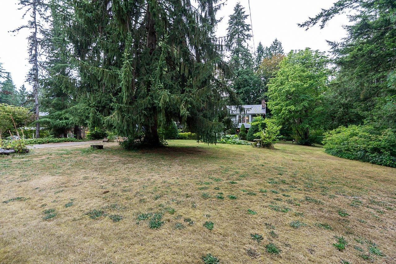 20088 Fernridge Crescent Property Photo 2