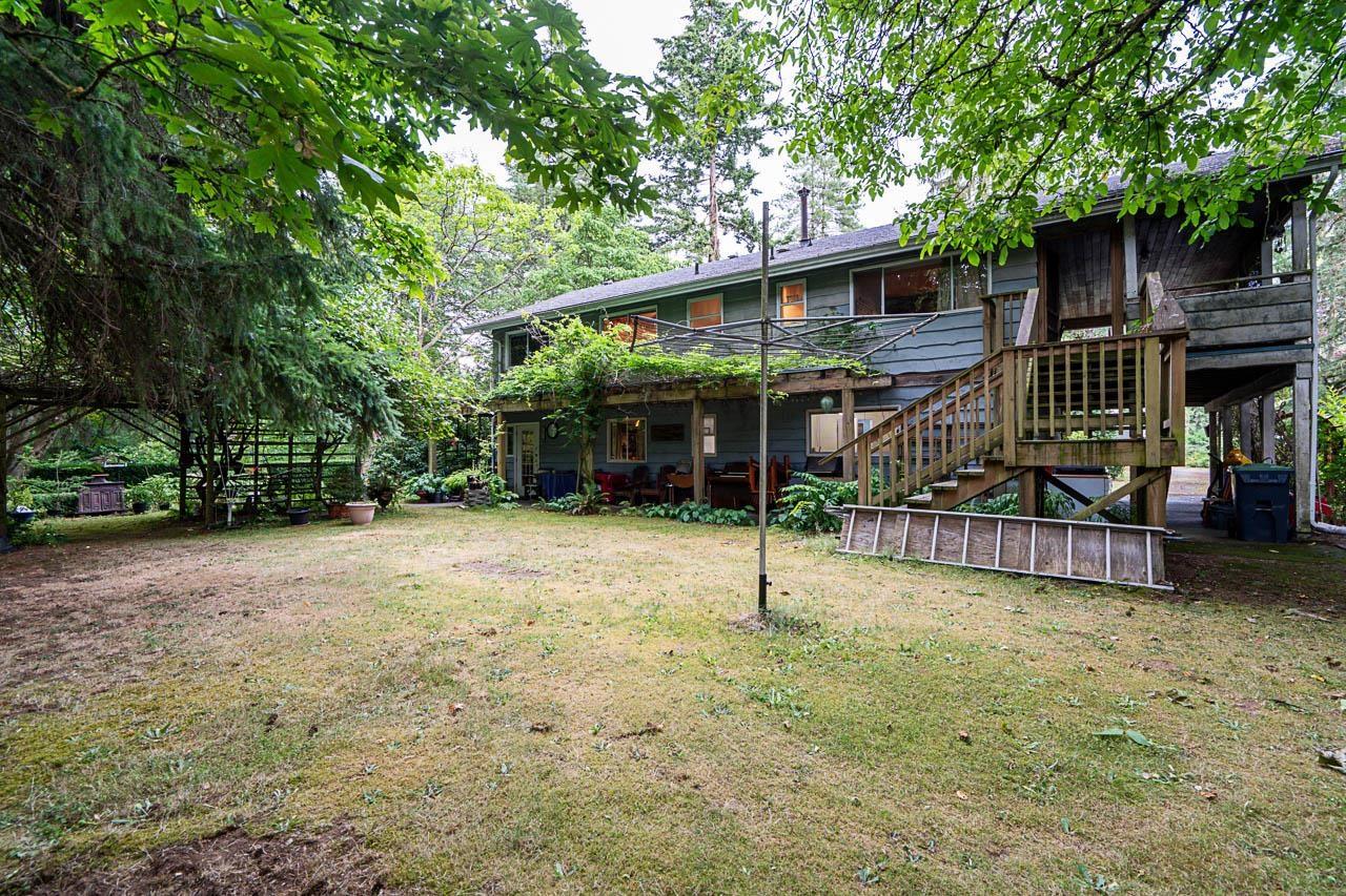 20088 Fernridge Crescent Property Photo 33