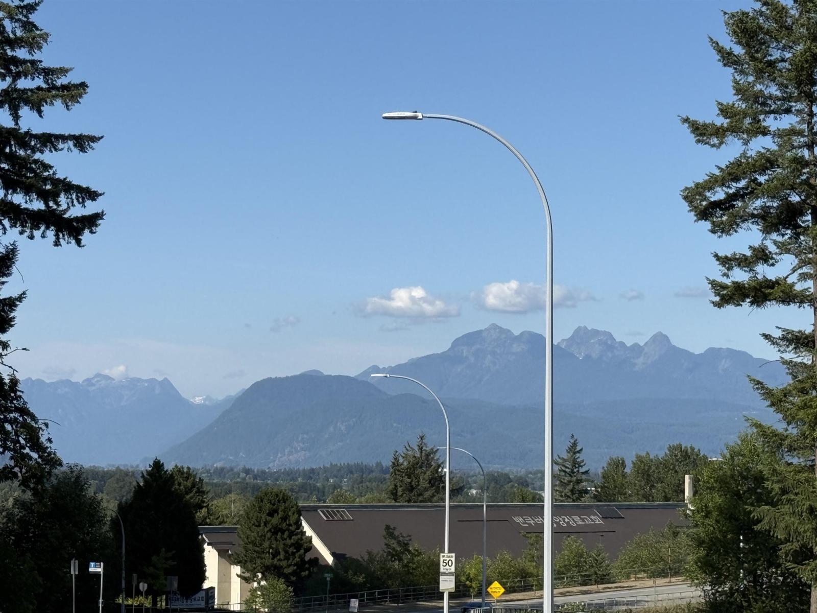 13 17538 100 Avenue Property Photo 3