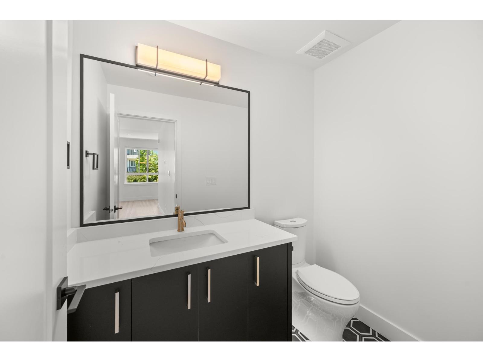 13 17538 100 Avenue Property Photo 22