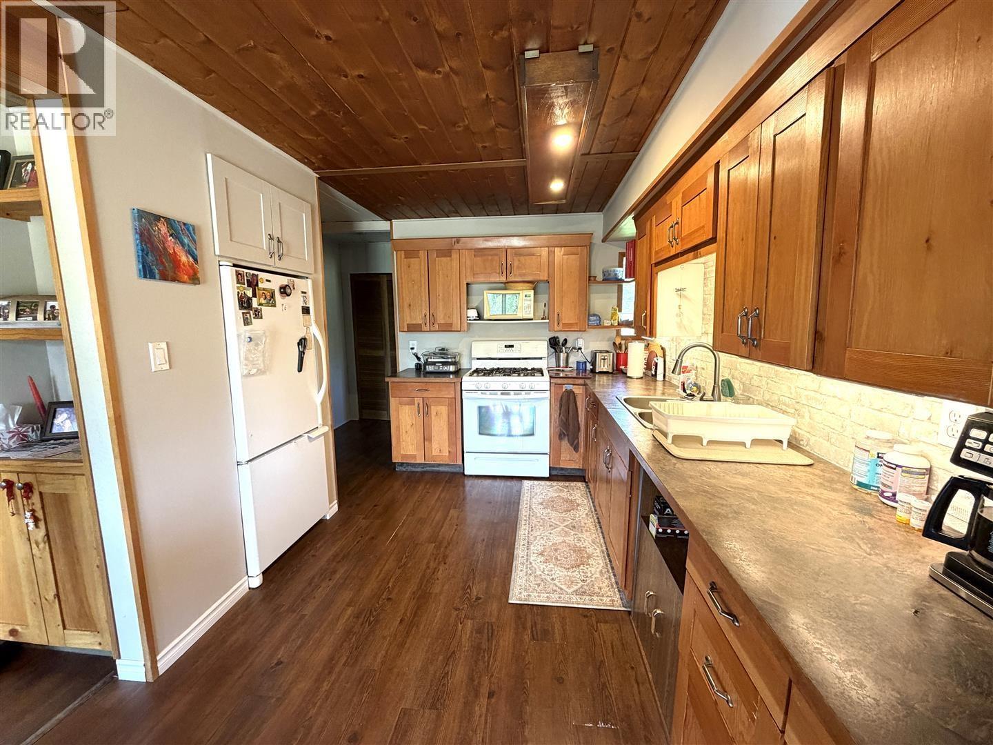 4220 Eakin Creek Road Property Photo 19