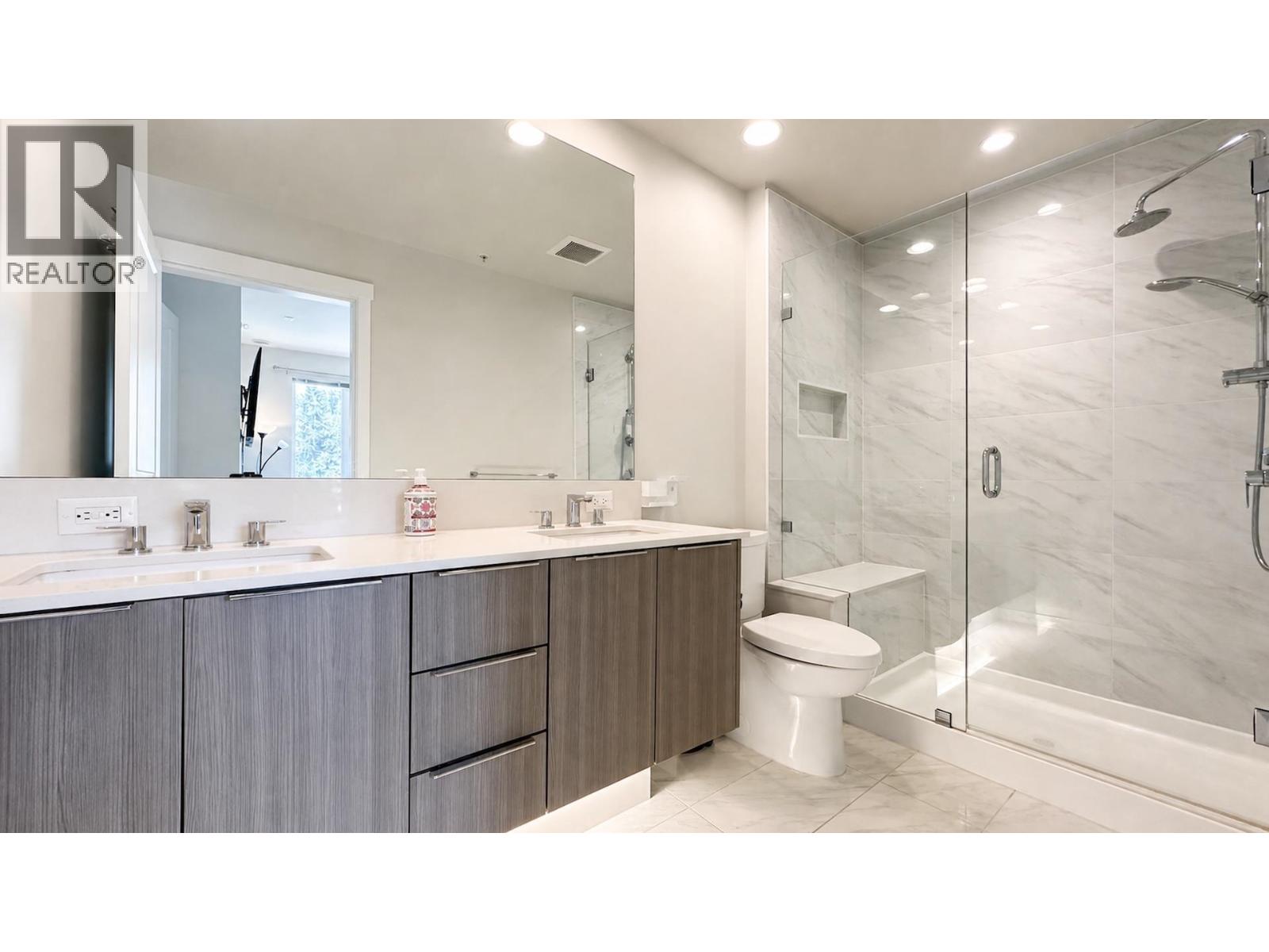 610 3289 Riverwalk Avenue Property Photo 10