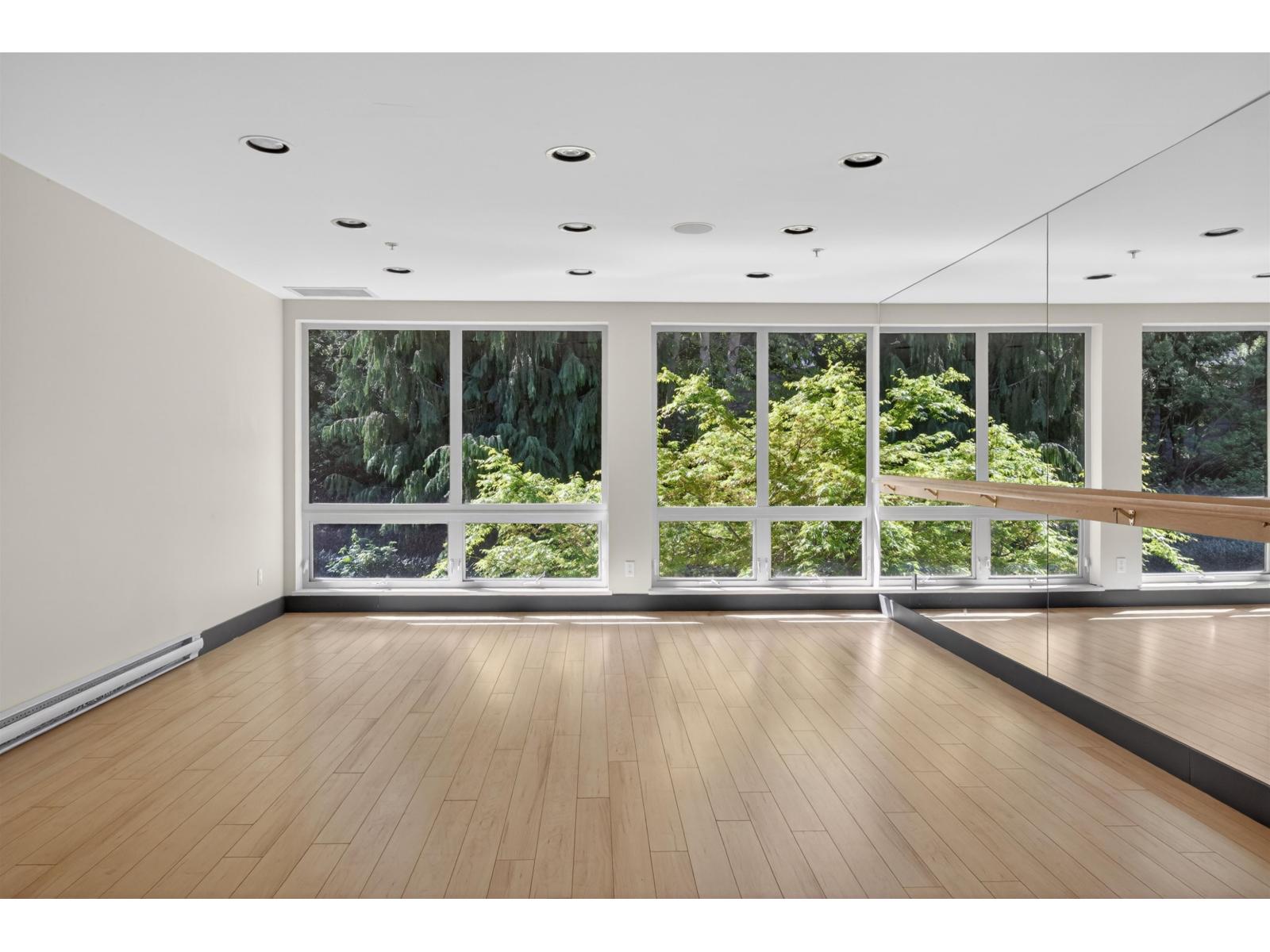 329 15918 26 Avenue Property Photo 23