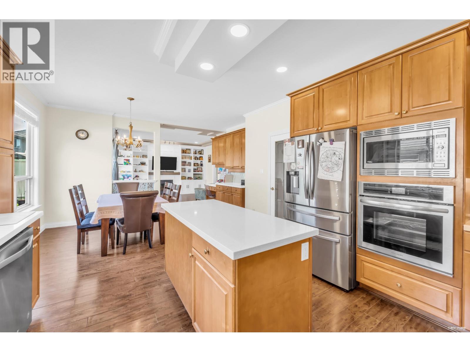 6231 Dunsmuir Crescent Property Photo 16
