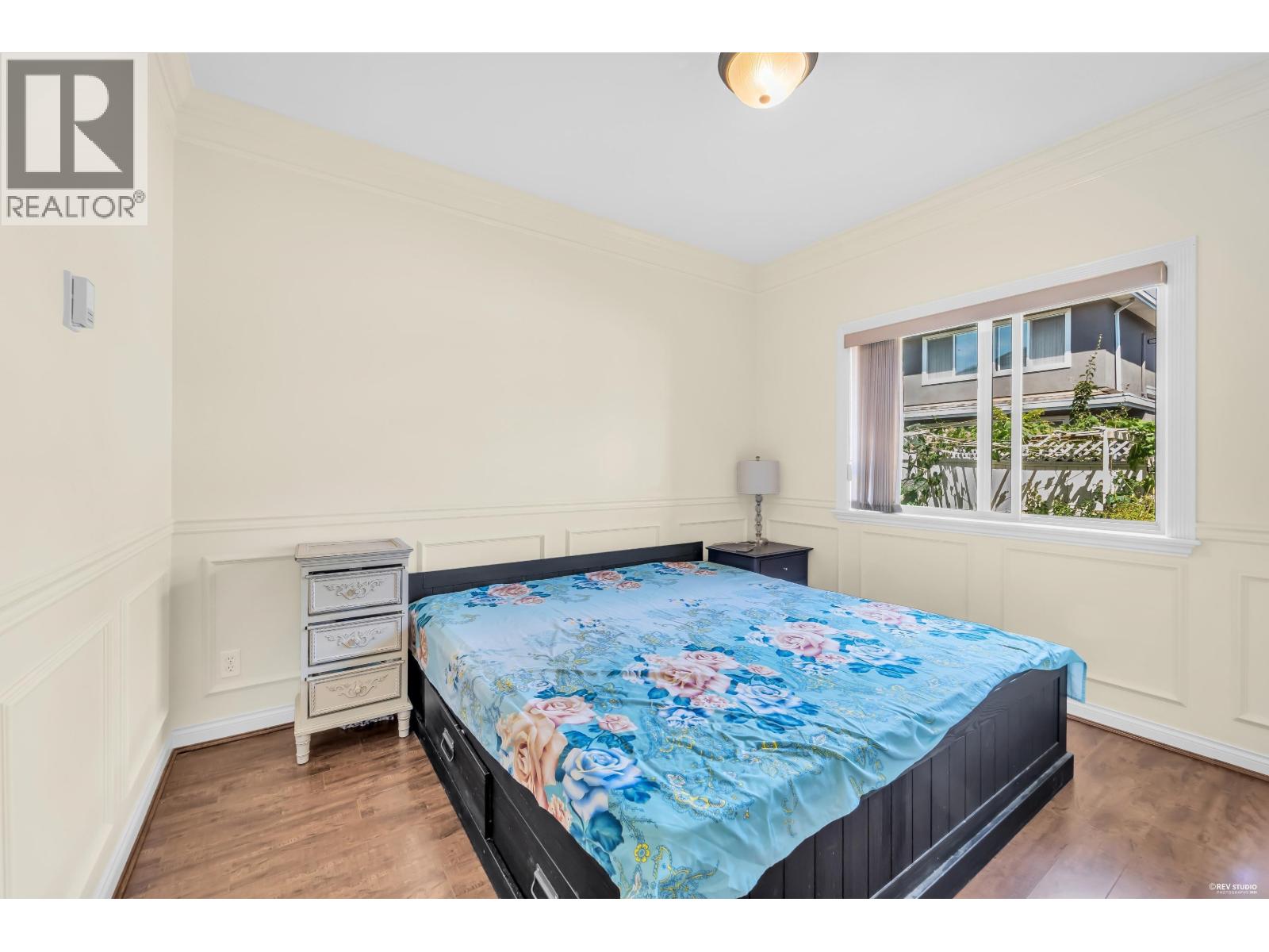 6231 Dunsmuir Crescent Property Photo 19