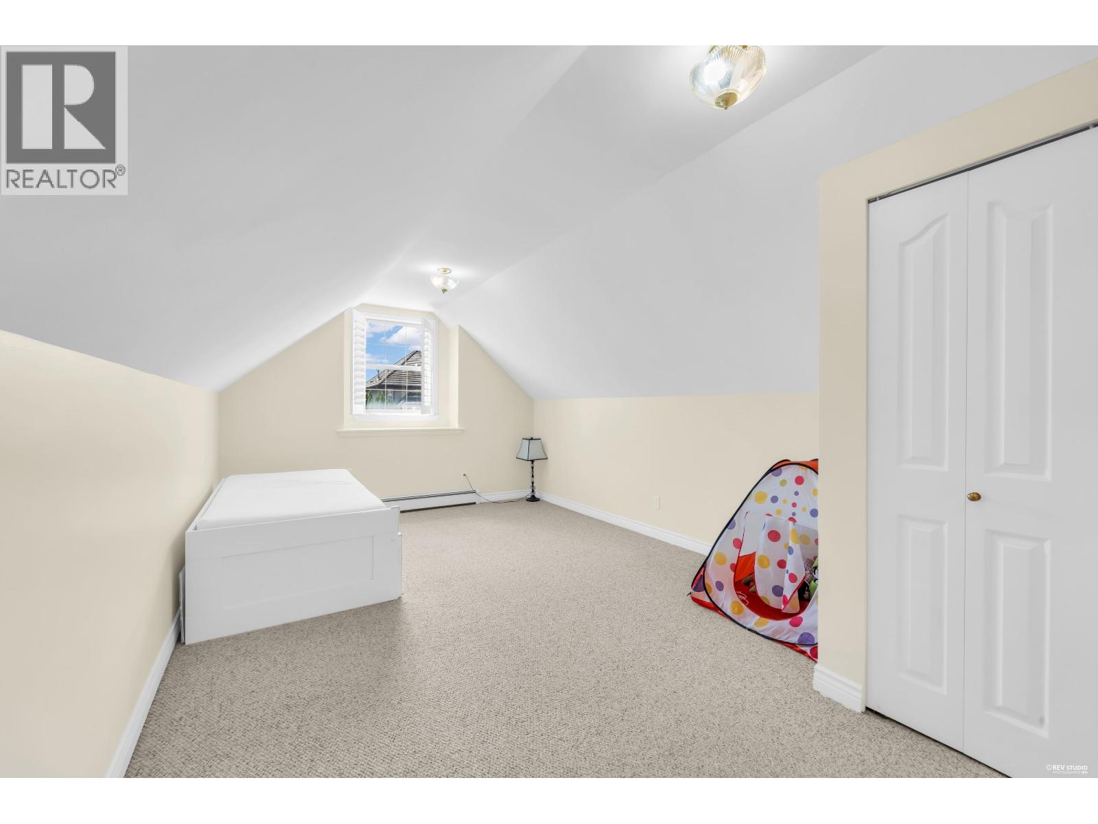 6231 Dunsmuir Crescent Property Photo 31