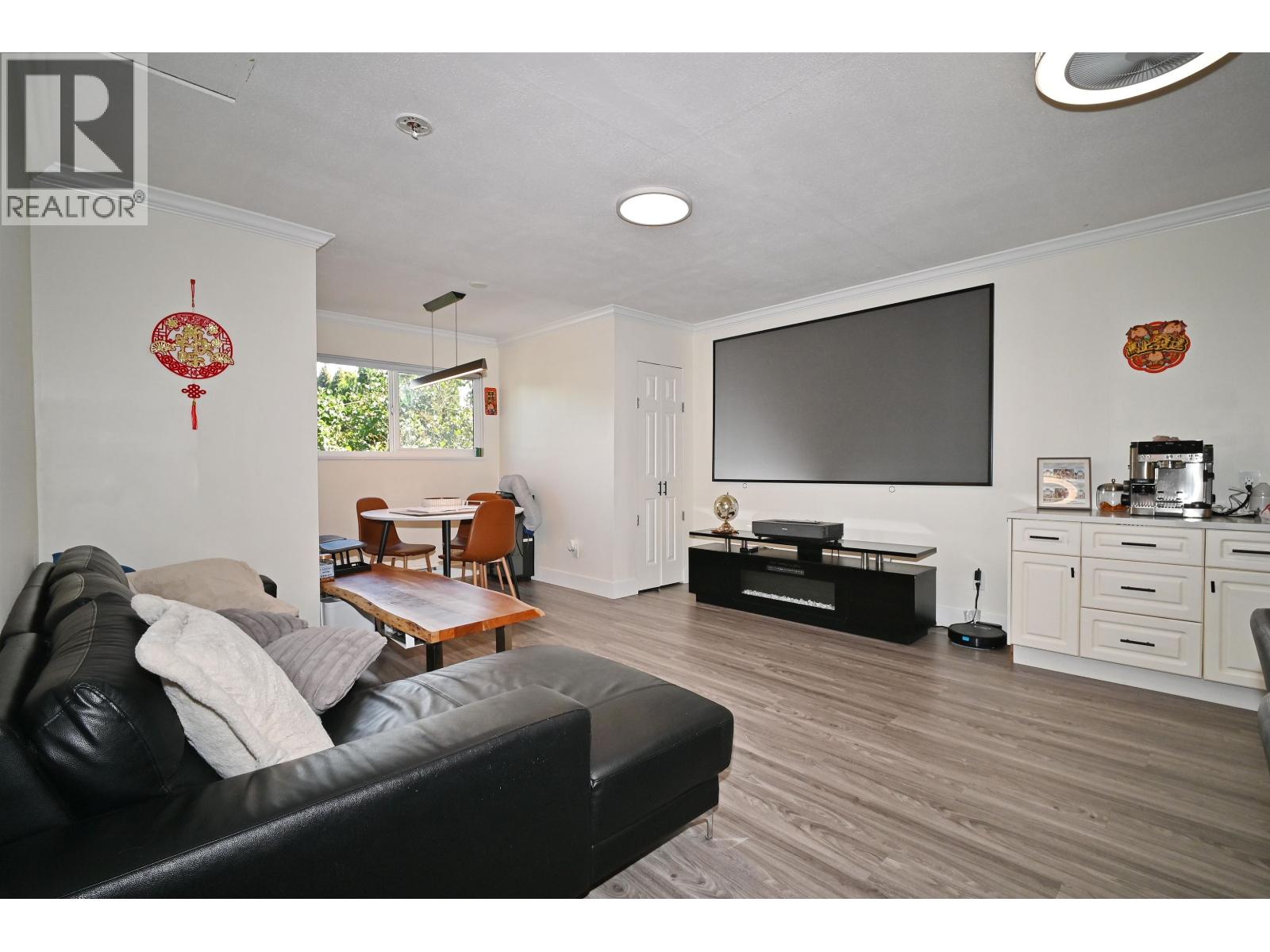 7531 Gilbert Road Property Photo 6
