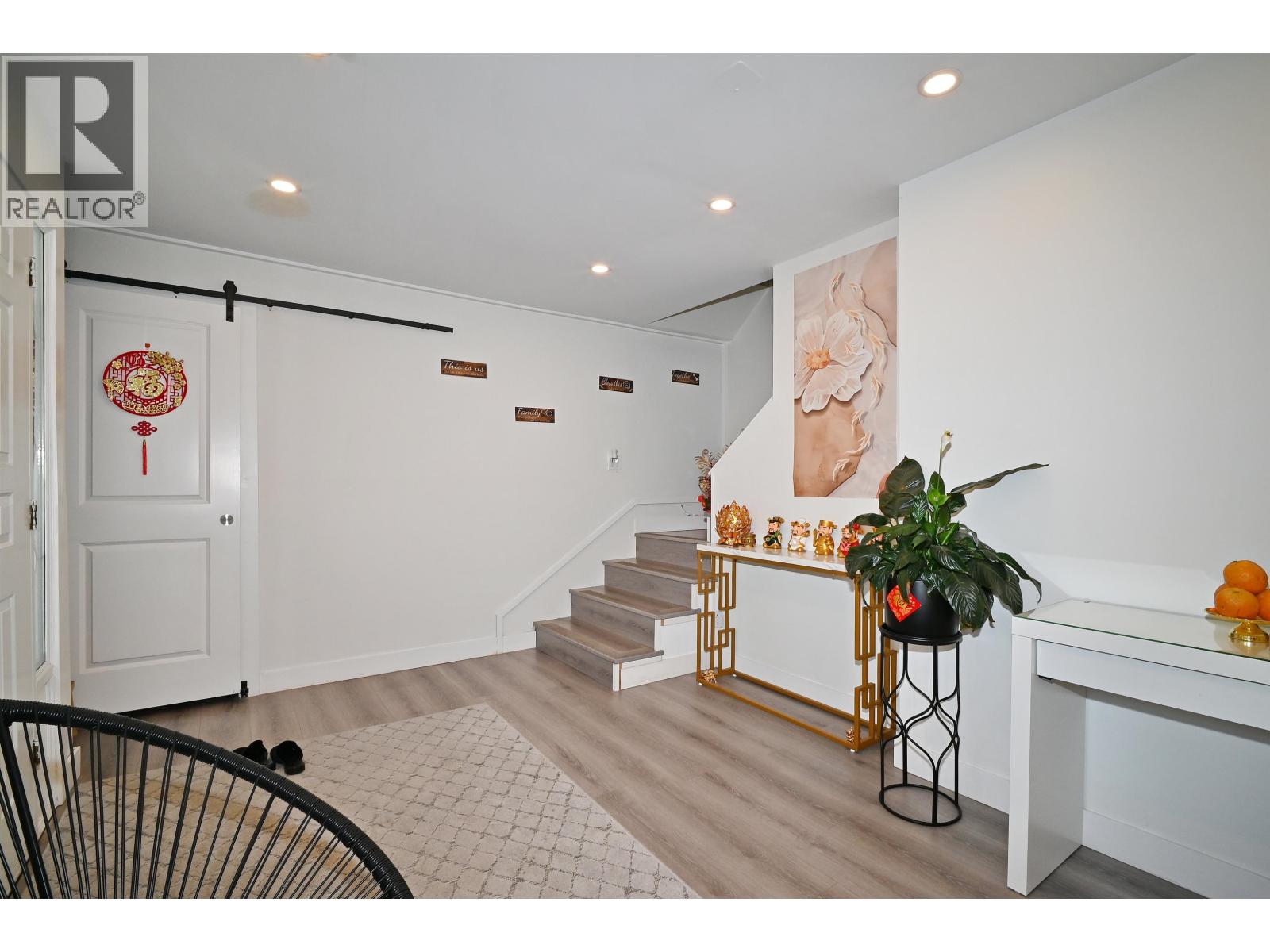 7531 Gilbert Road Property Photo 17