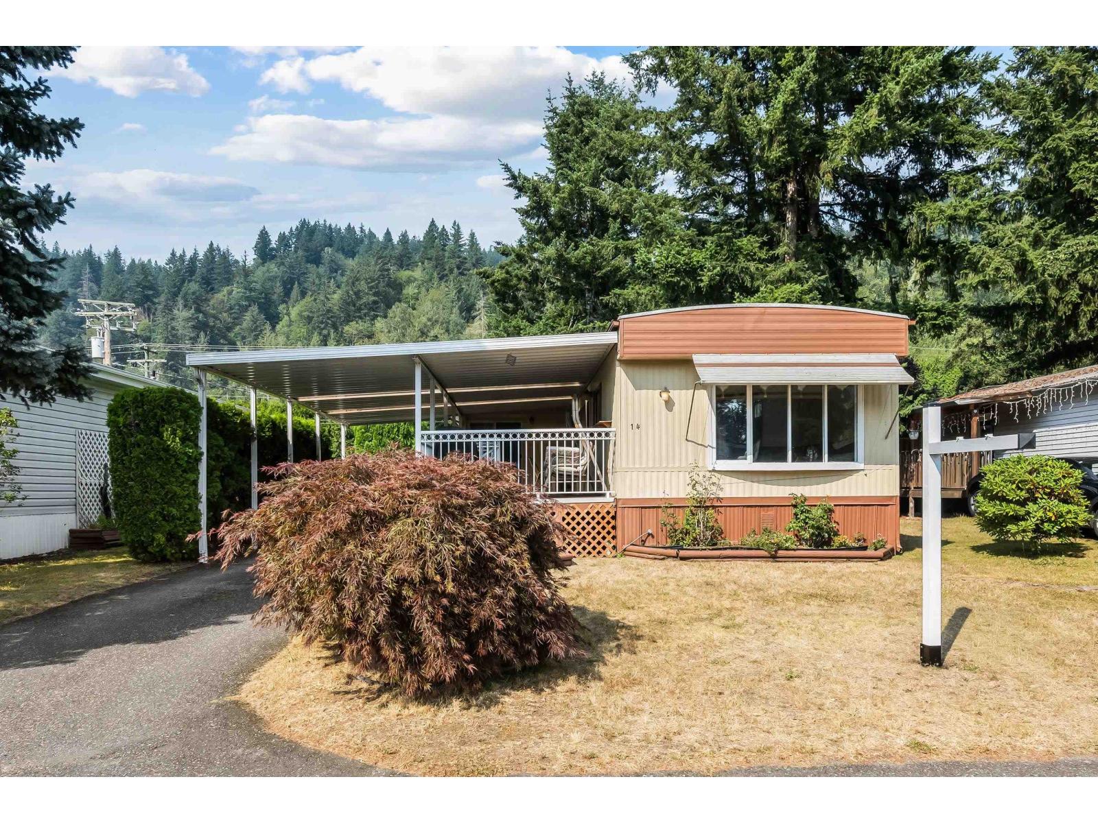 46484 CHILLIWACK LAKE Road #14 Property Photo 1