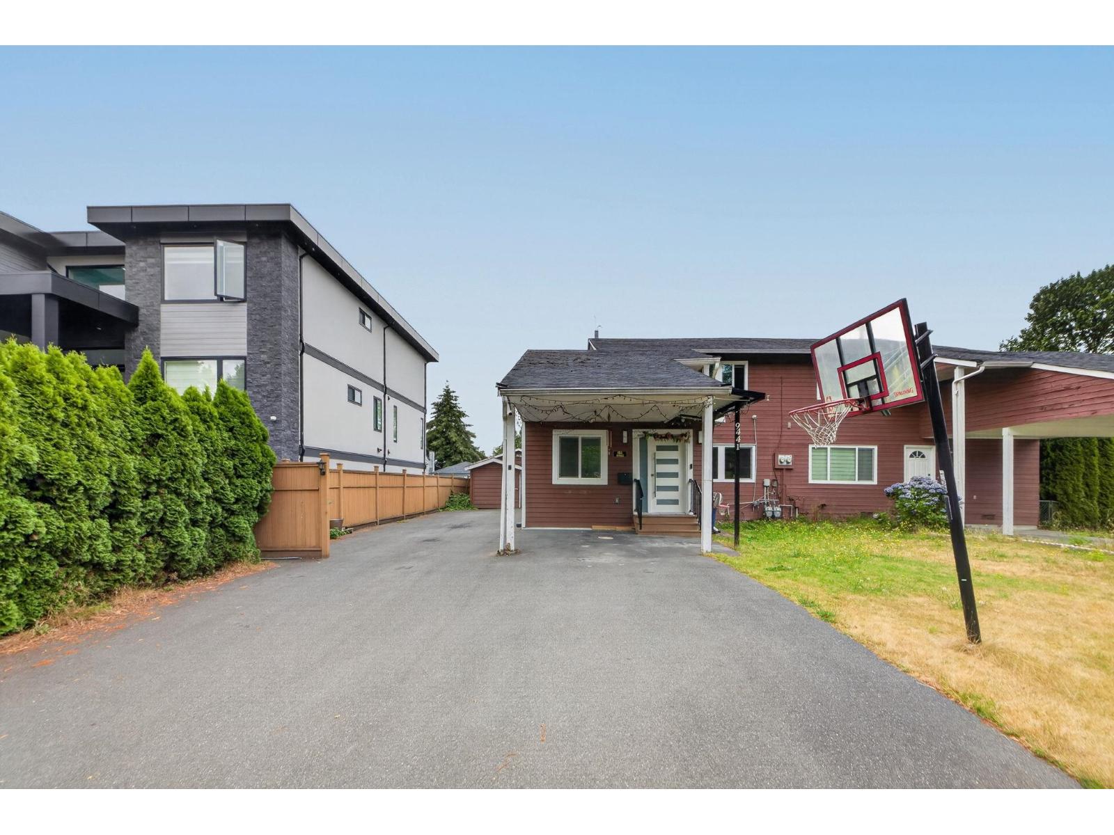 9441 132a Street Property Photo 4