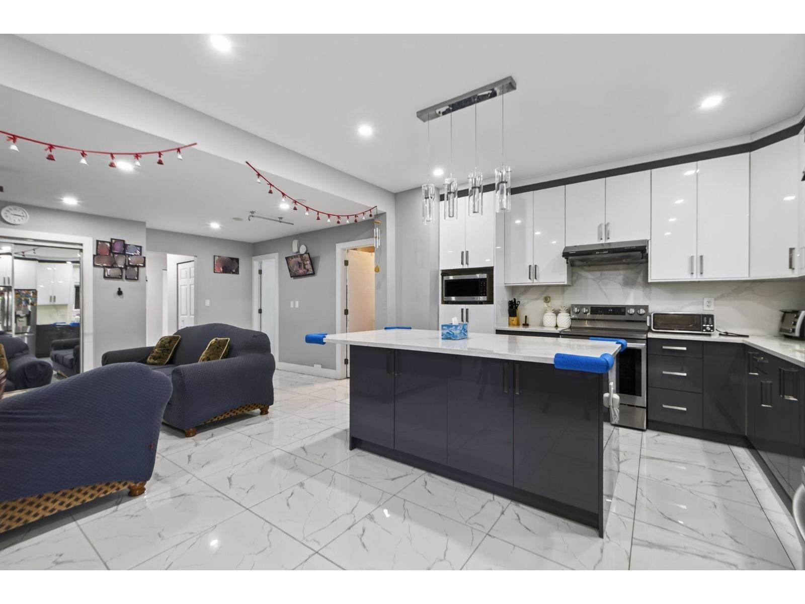9441 132a Street Property Photo 18