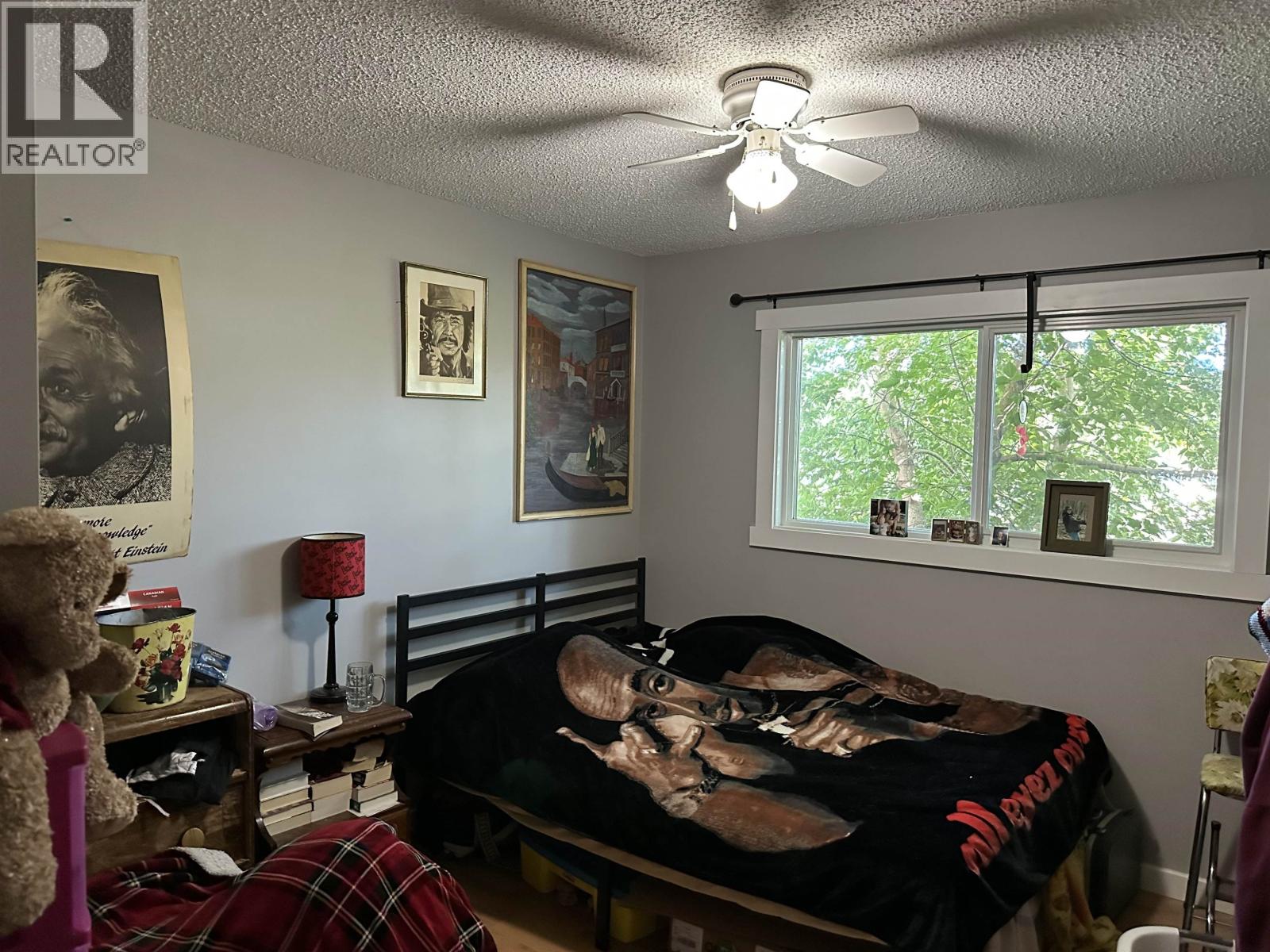 8519 87 Street Property Photo 5