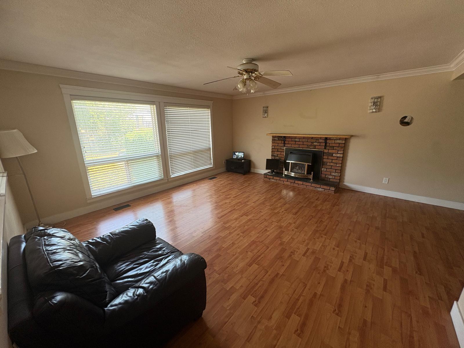 2755 Springhill Street Property Photo 3