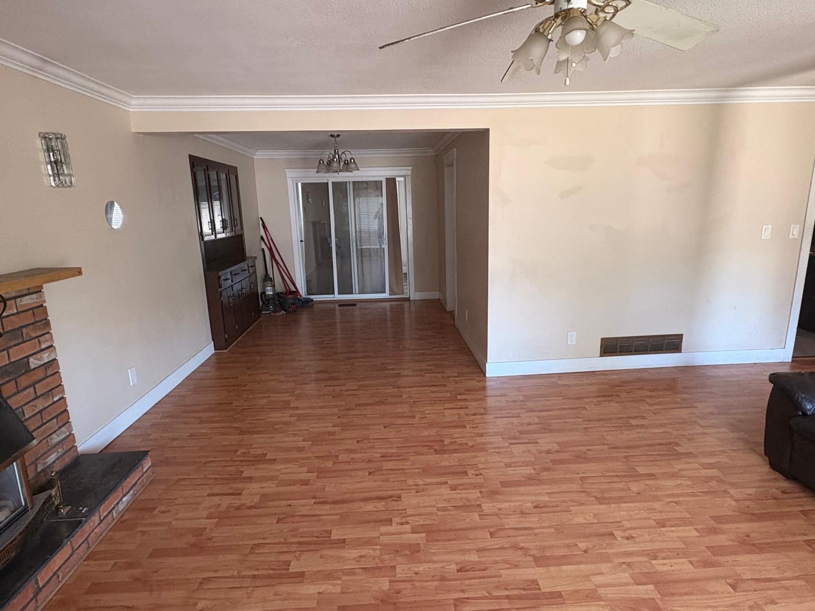 2755 Springhill Street Property Photo 8