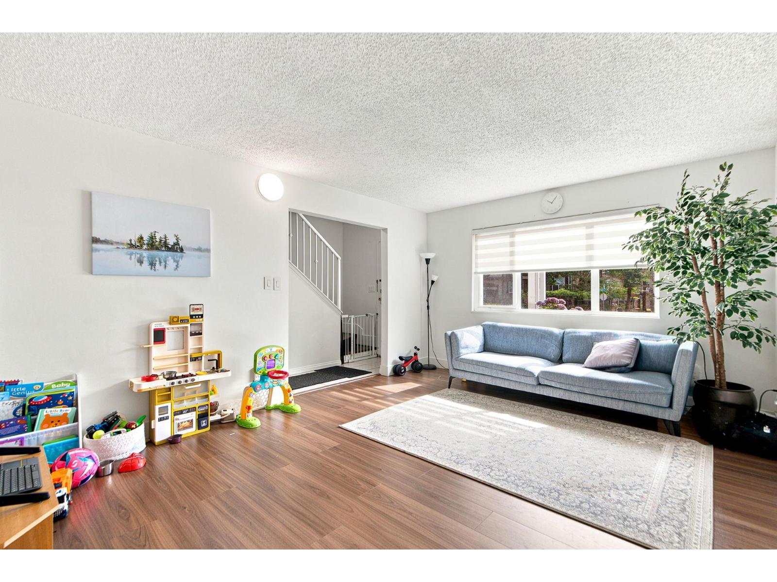 9443 132a Street Property Photo 8