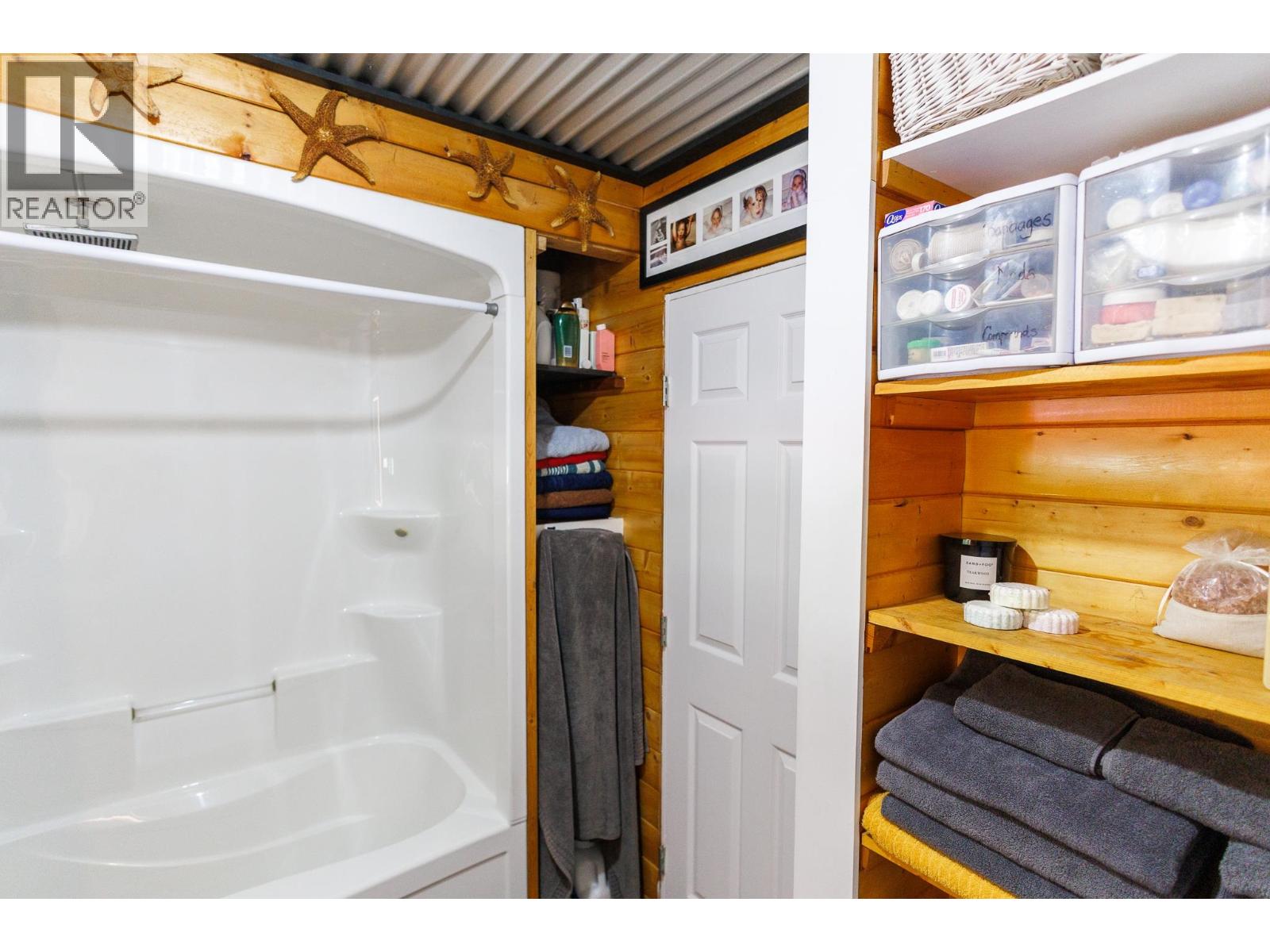 20519 16 Highway Property Photo 8