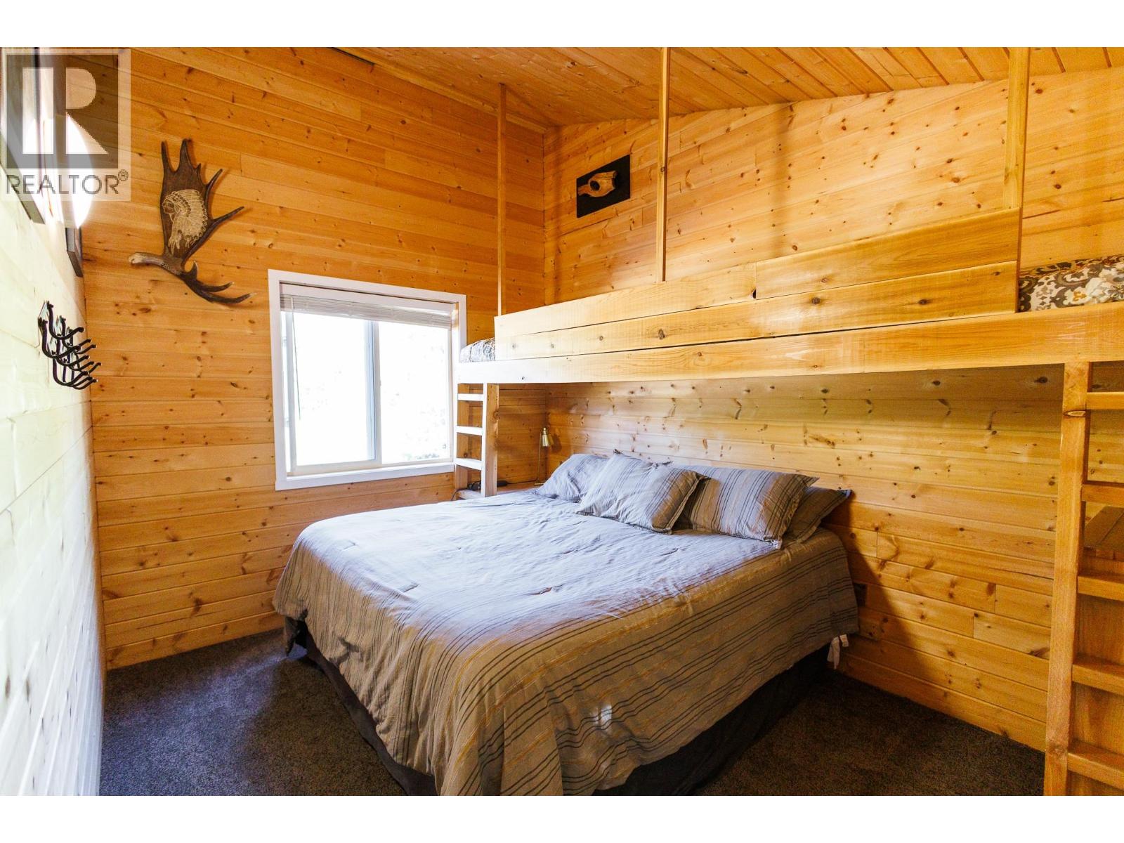 20519 16 Highway Property Photo 16