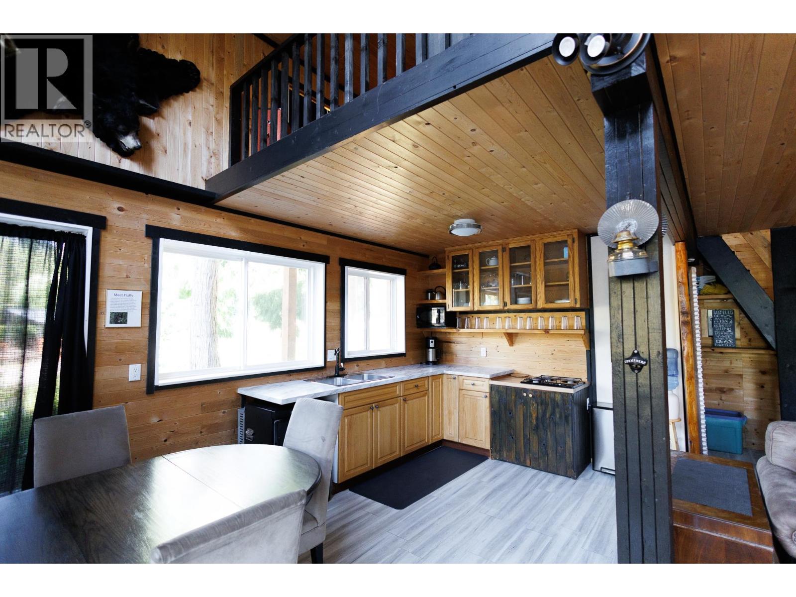 20519 16 Highway Property Photo 27